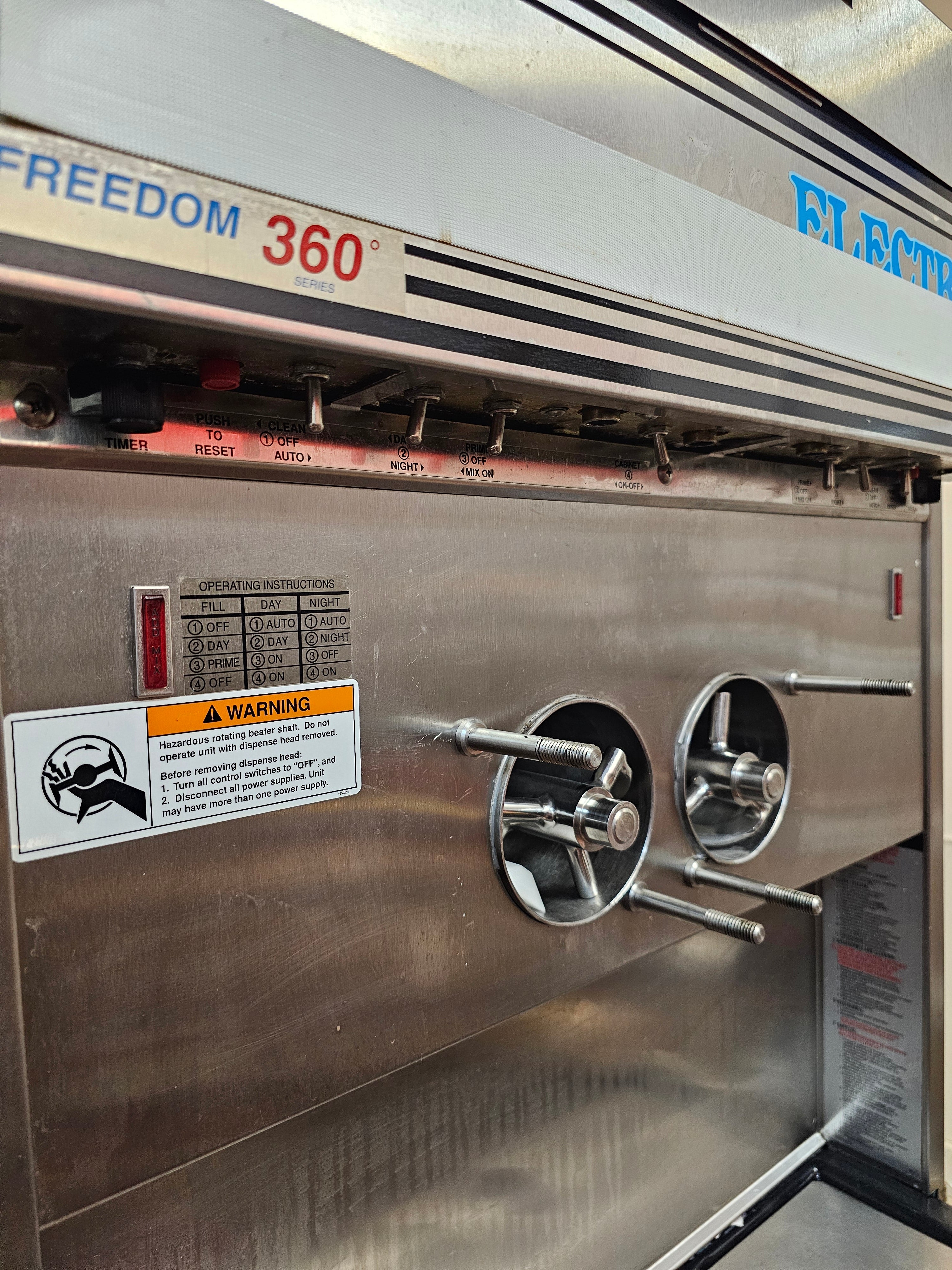 2001 30T CMT Electro Freeze 1ph water (shipping is extra, check or wire payment only)