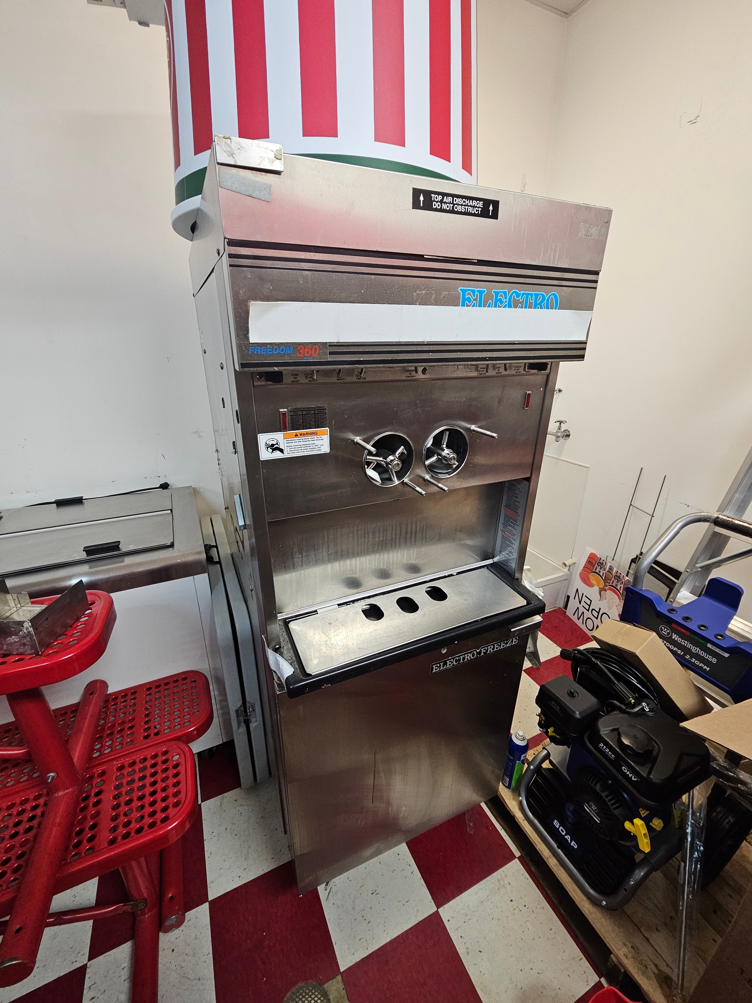 2001 30T CMT Electro Freeze 1ph water (shipping is extra, check or wire payment only)