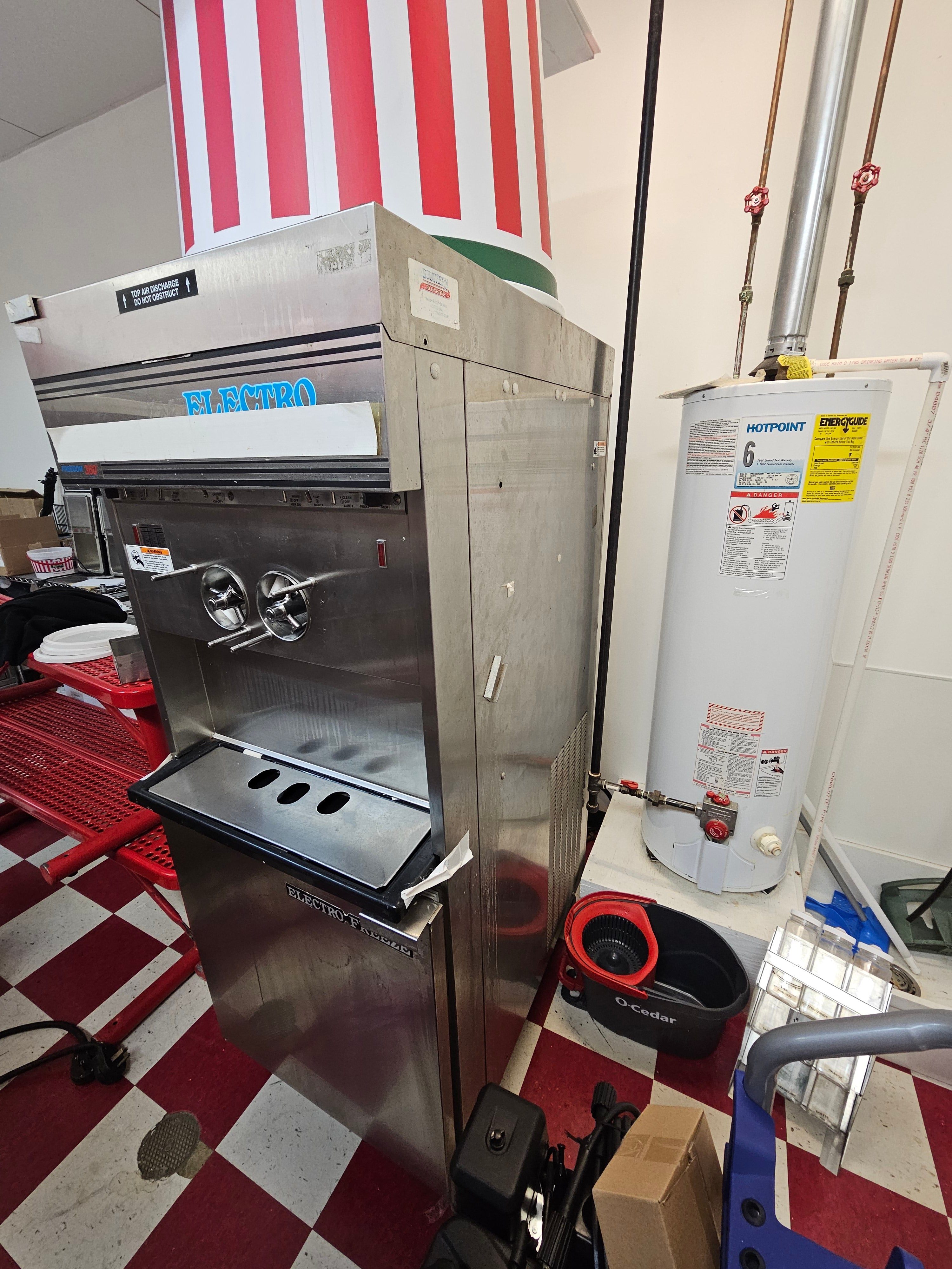 2001 30T CMT Electro Freeze 1ph water (shipping is extra, check or wire payment only)