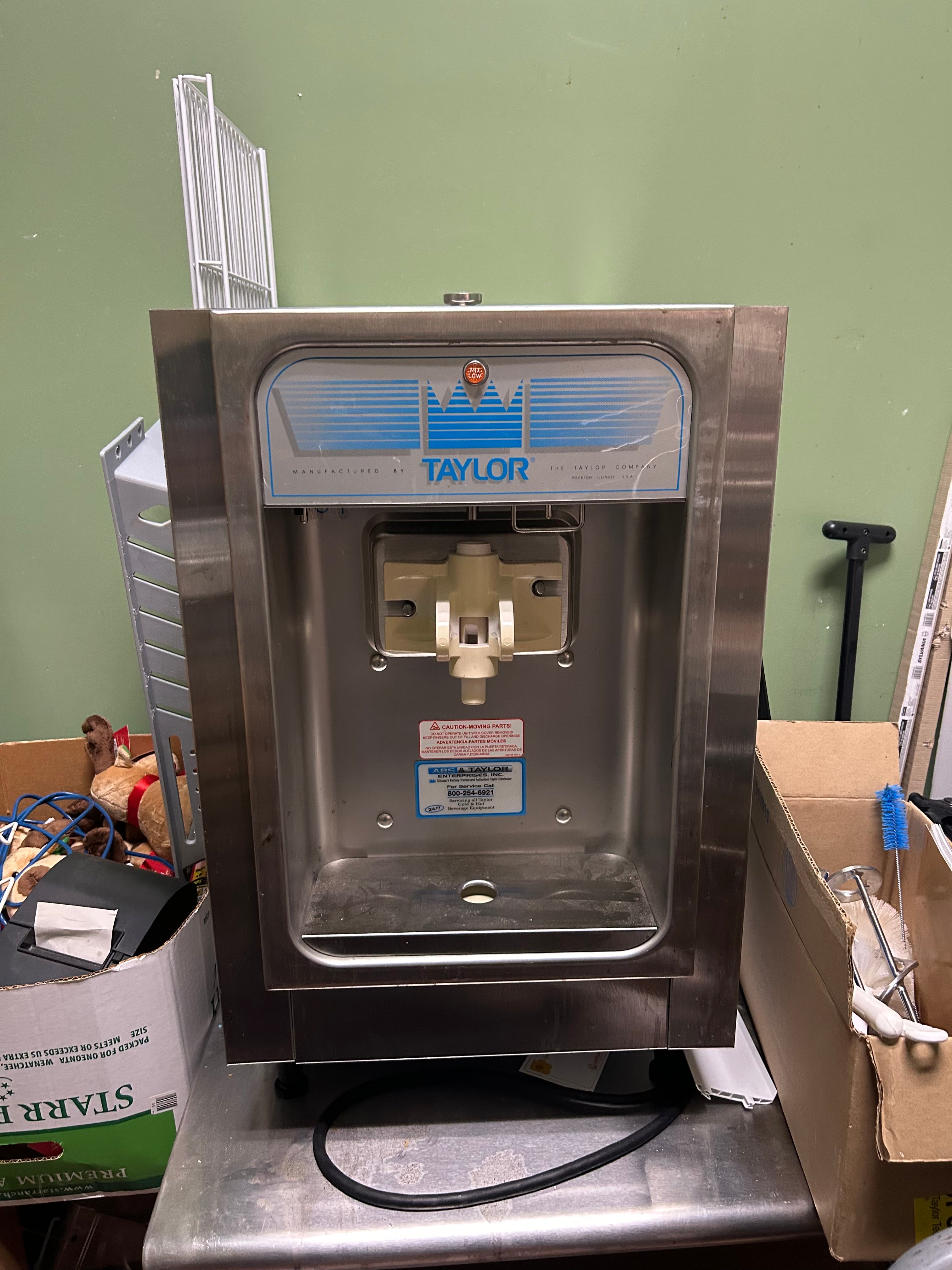 2016 Taylor 152-12 countertop 1ph air