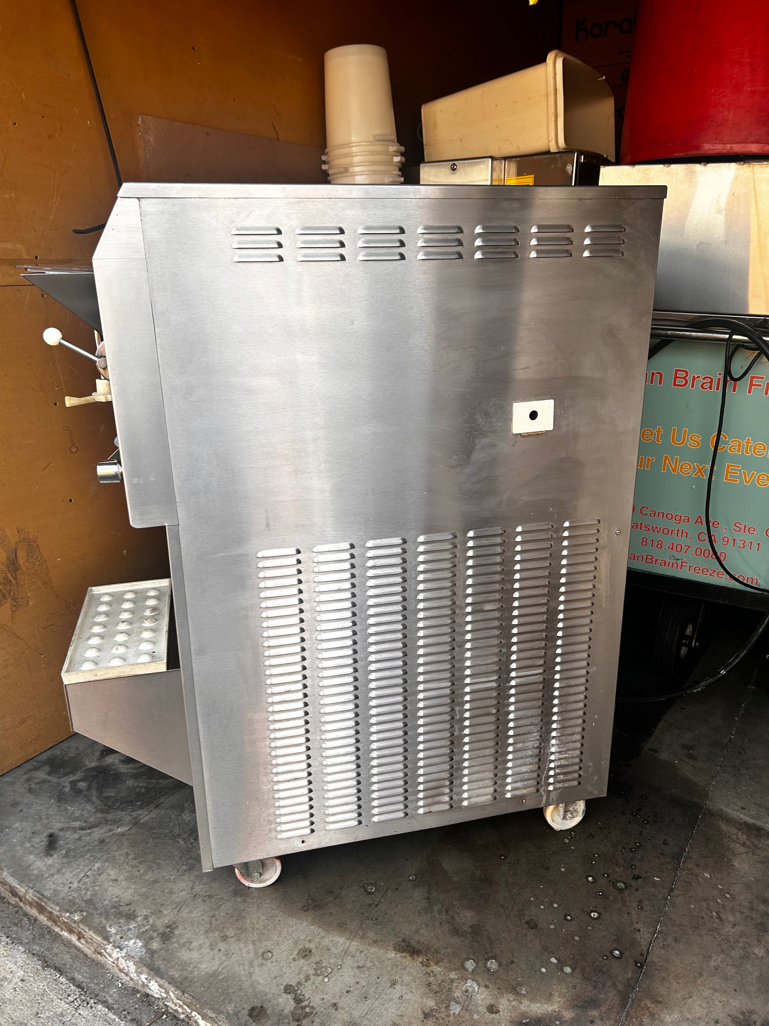 Used 37qt Carpgiani LB1002 Batch Freezer