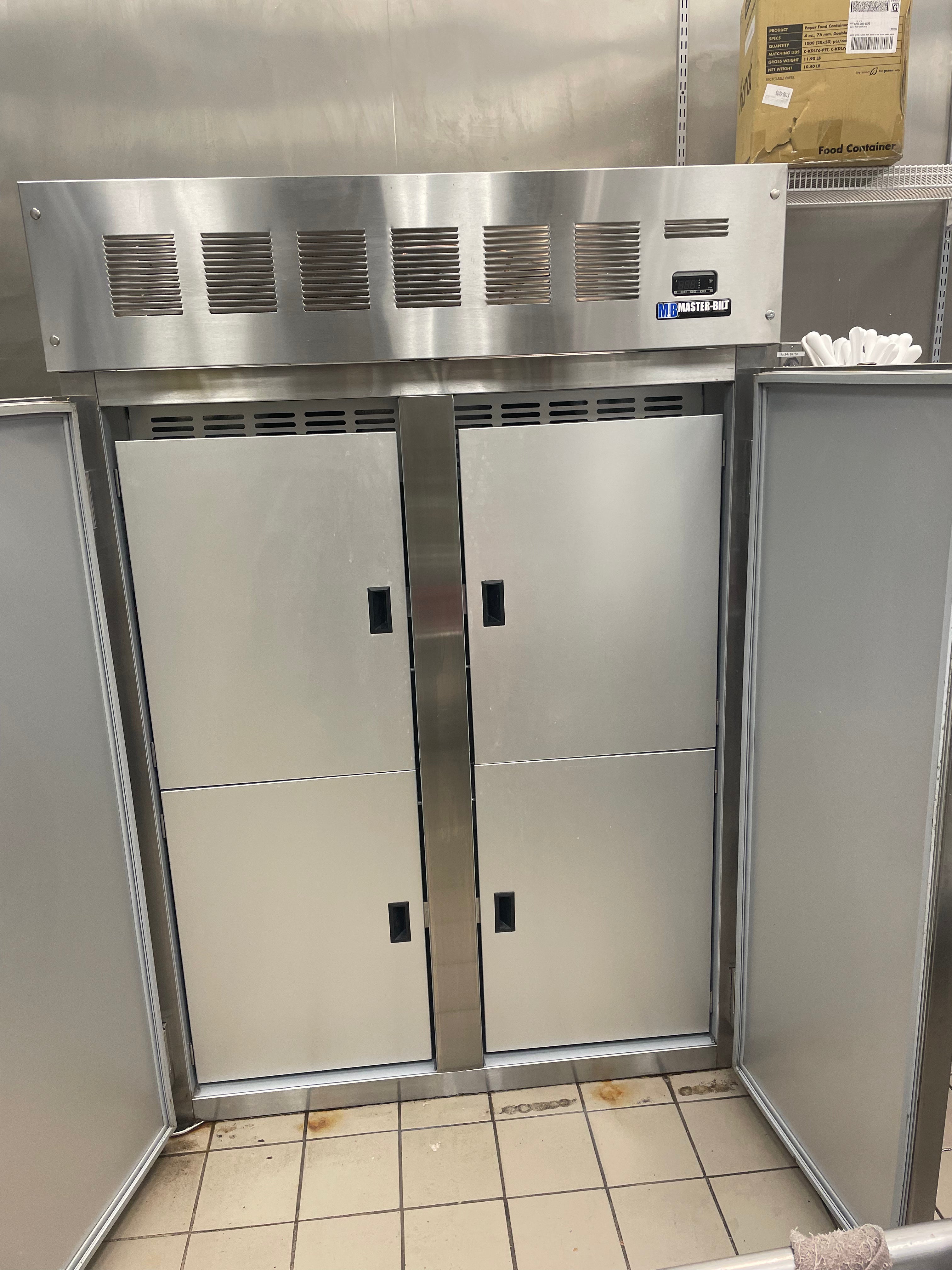 2019 IHC-48 Master Bilt Hardening Cabine ( Shipping not included paid with check )