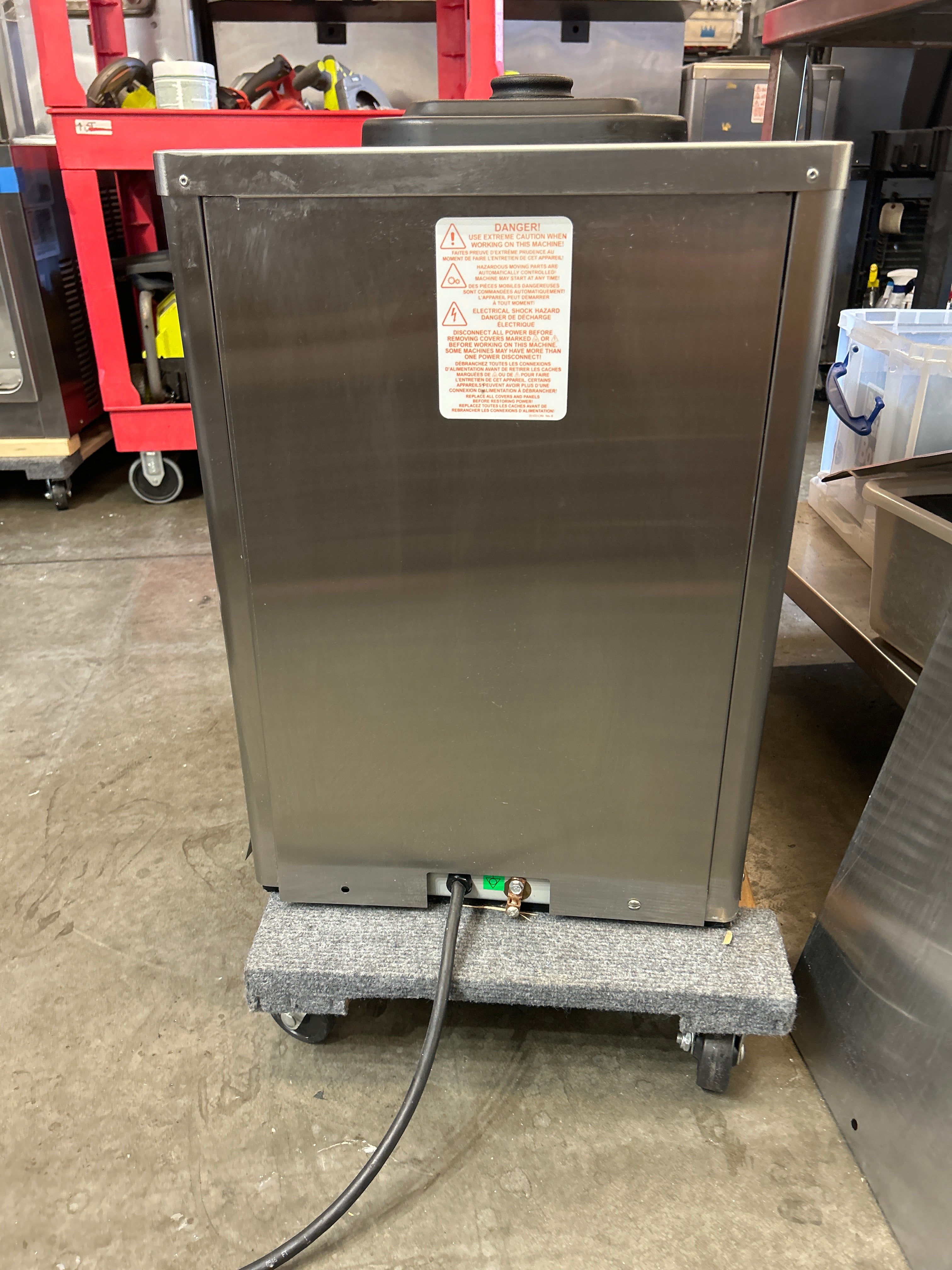 In 2018 Taylor C152-12 1ph Air w/warranty soft serve machine
