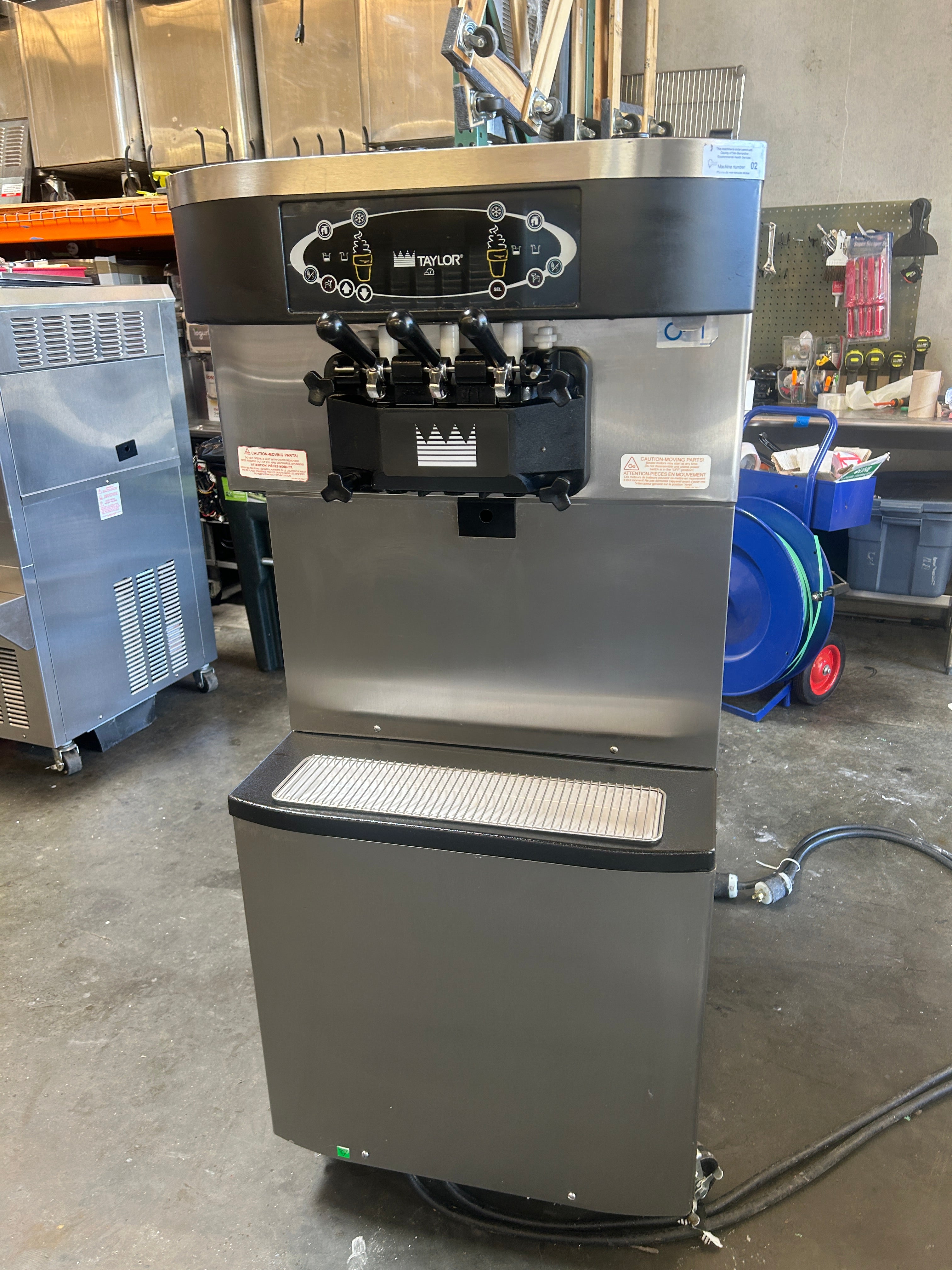 2021 Taylor C713 3Ph Air