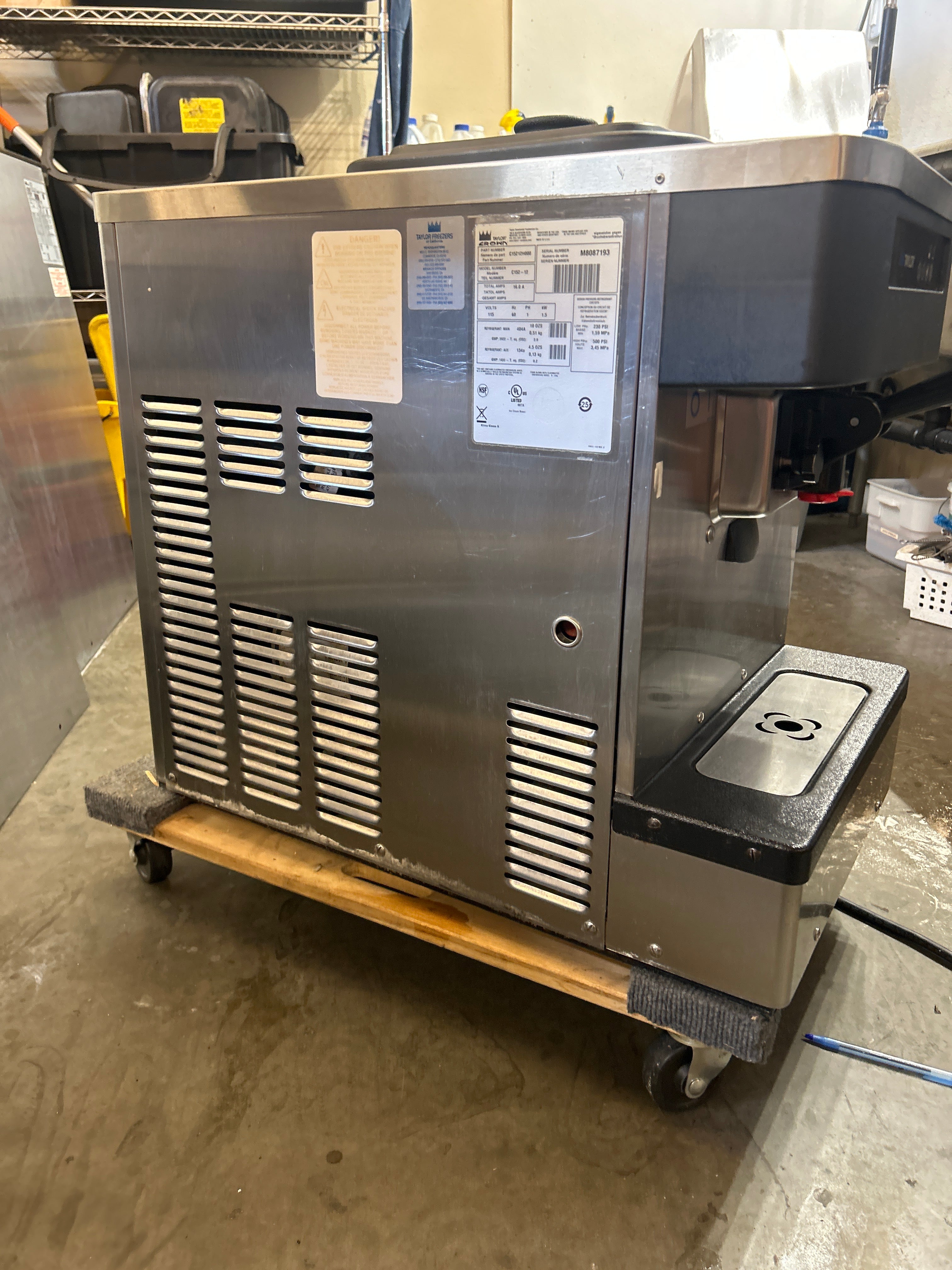 In 2018 Taylor C152-12 1ph Air w/warranty soft serve machine
