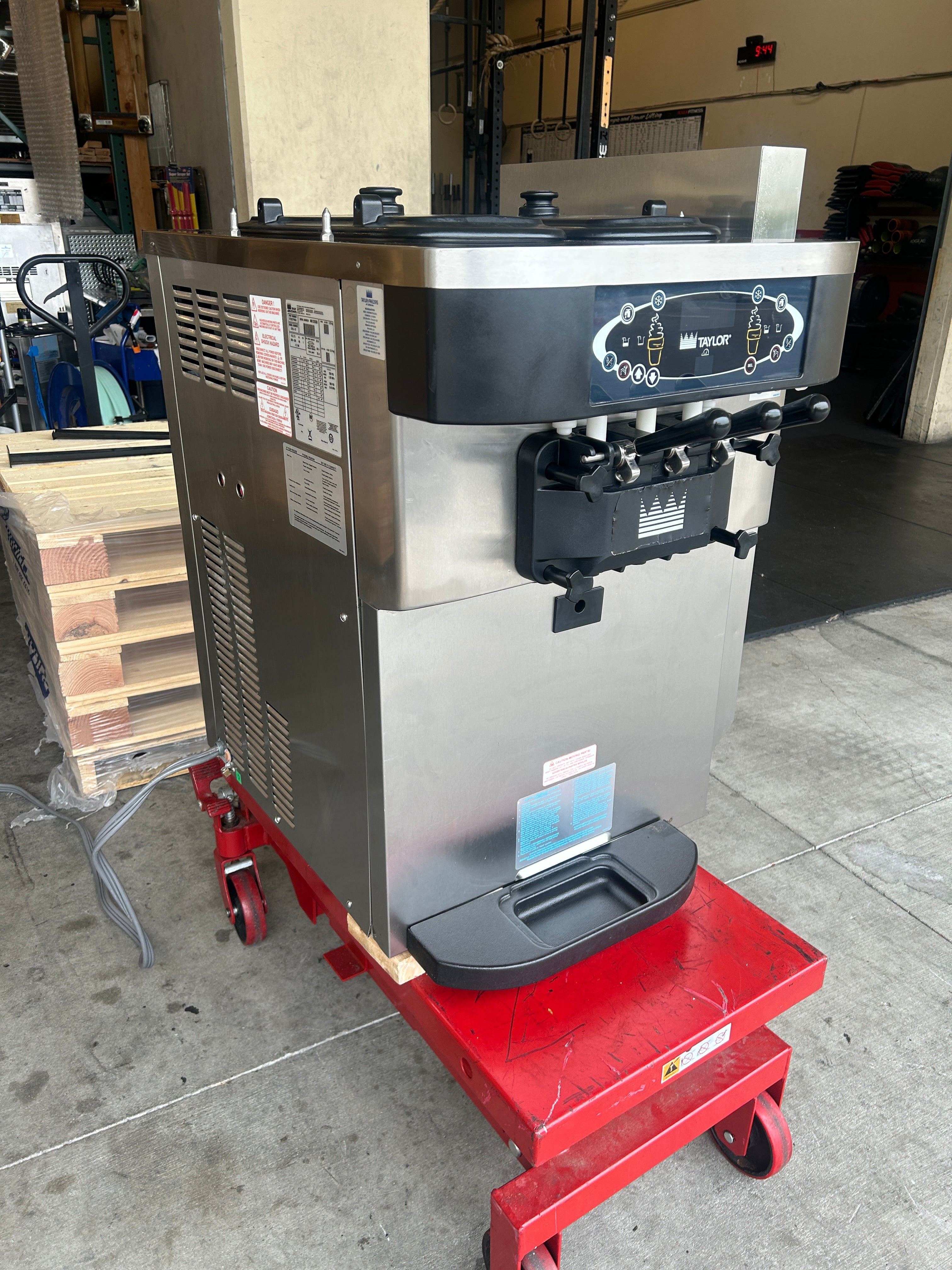 2016 Taylor C723-27 1PH Air-Cooled Counter Top