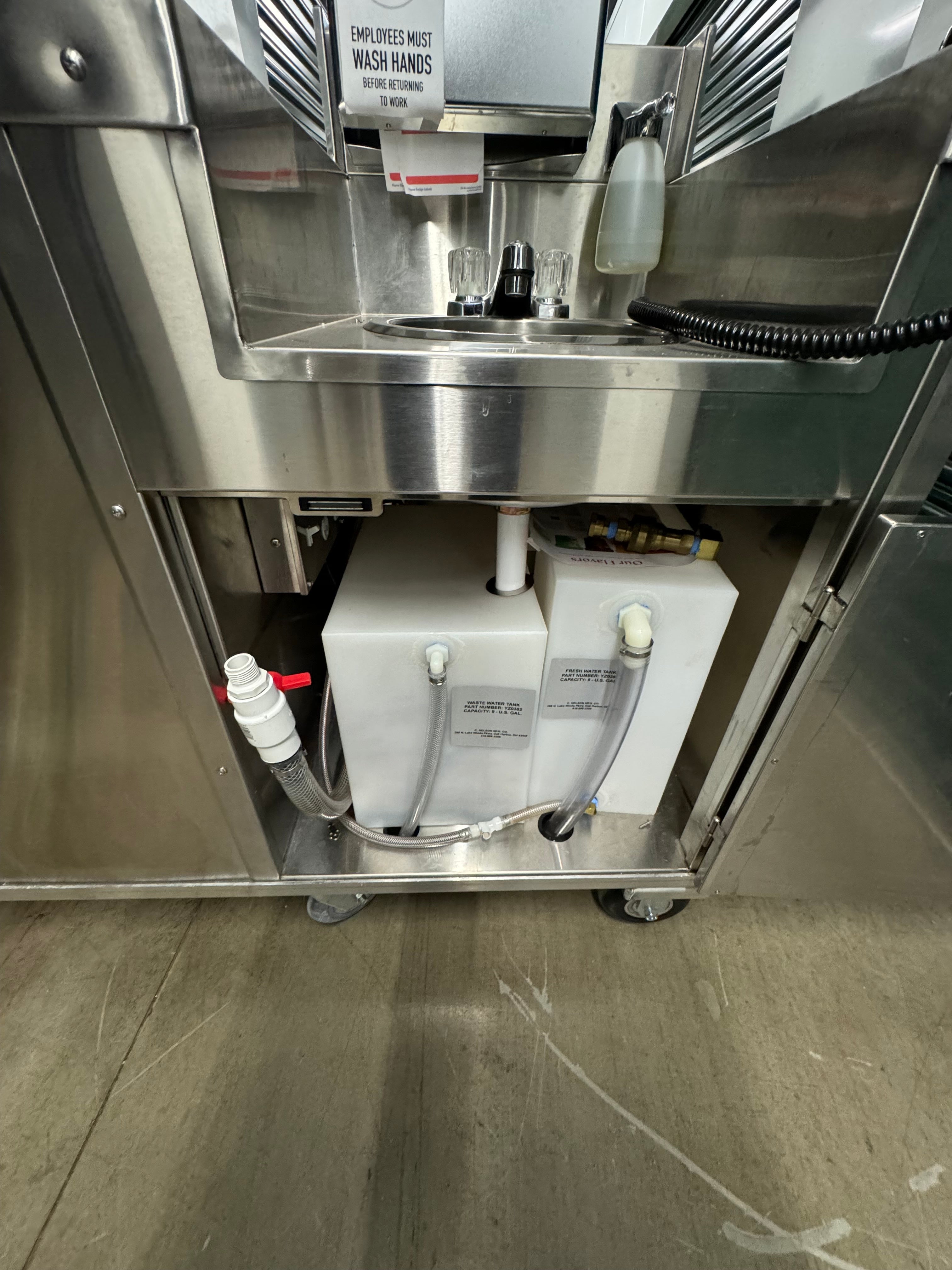 2020 C Nelson BD4 Dip Cart with Canopy and sink (shipping is extra, check or wire payment only)
