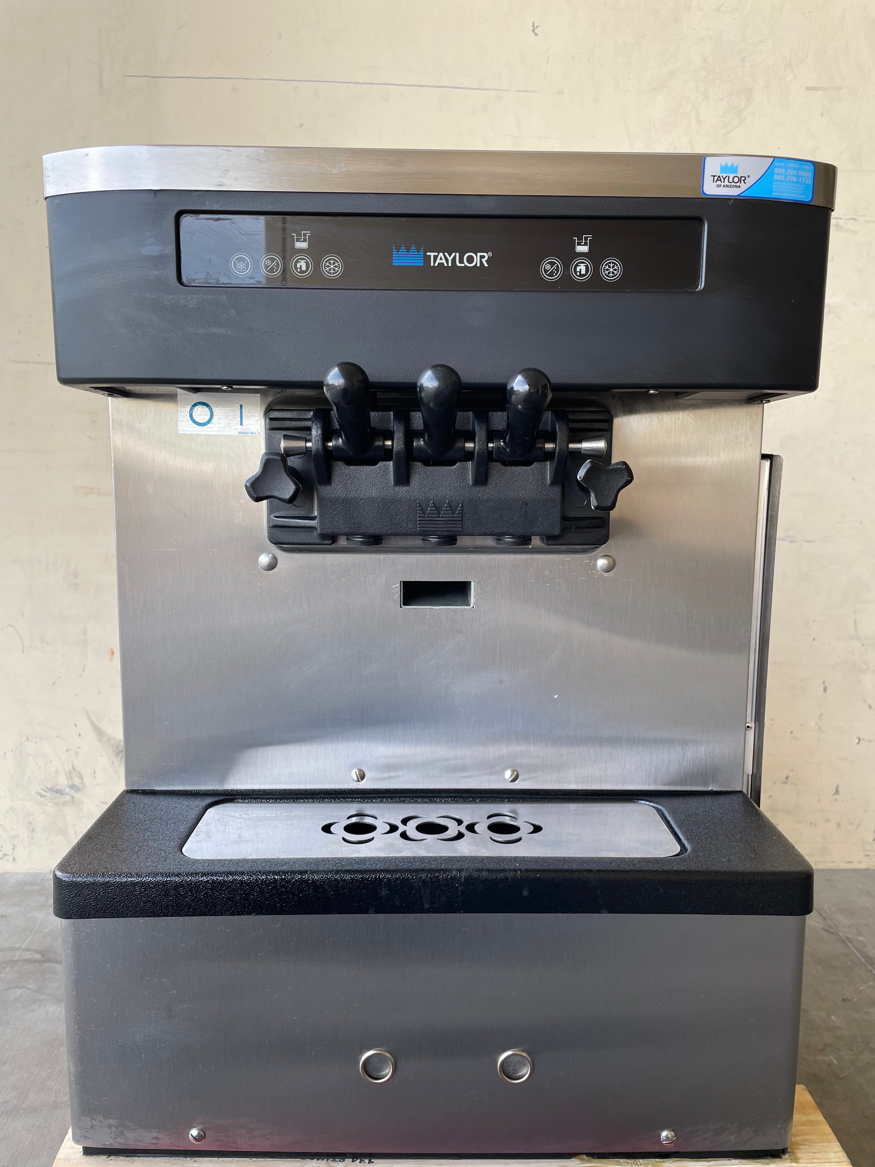2018 Taylor C161-27 1ph air refurbished table top soft serve machine