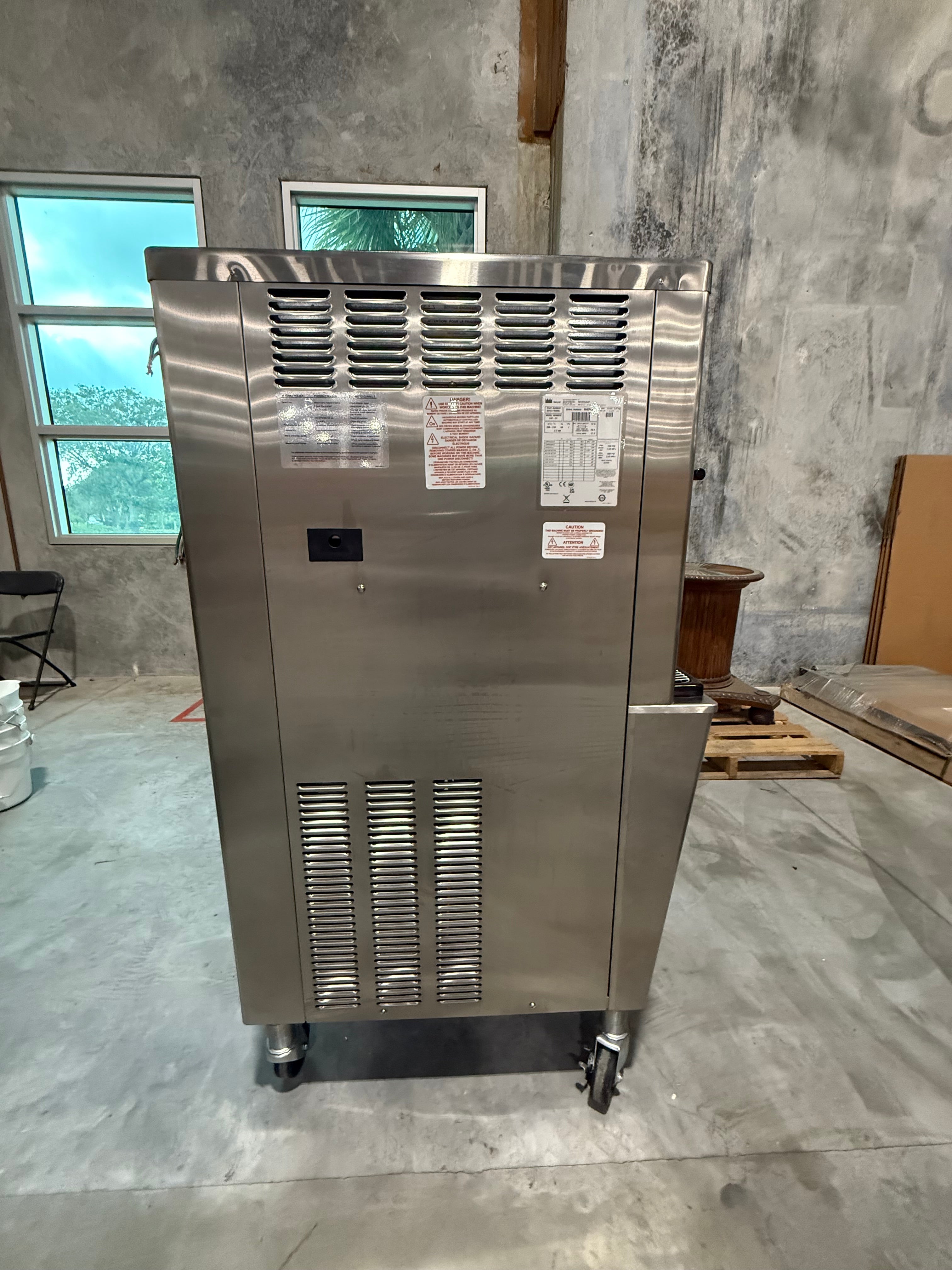 2024 Taylor 342-27 Milkshake Beverage machine 1ph air Never Used