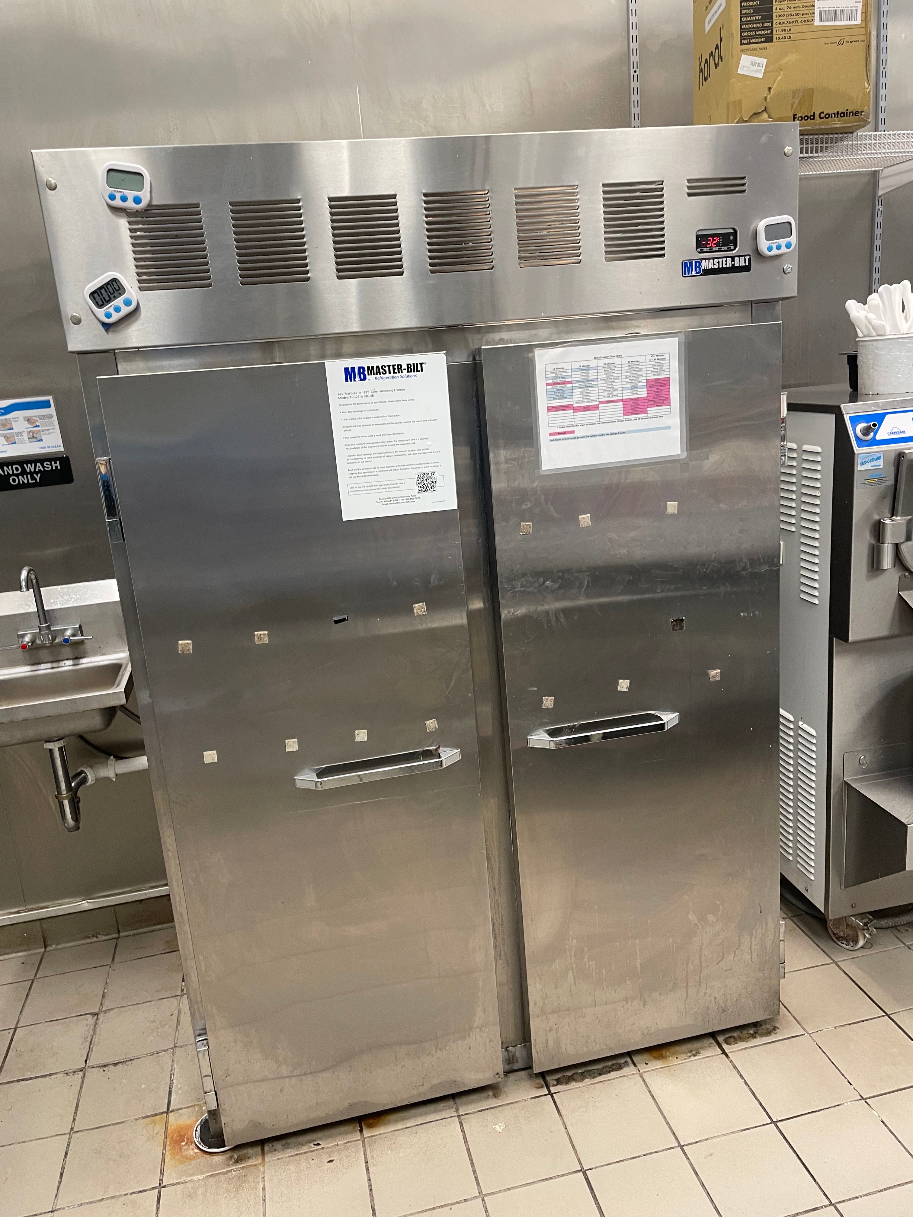 2019 IHC-48 Master Bilt Hardening Cabine ( Shipping not included paid with check )