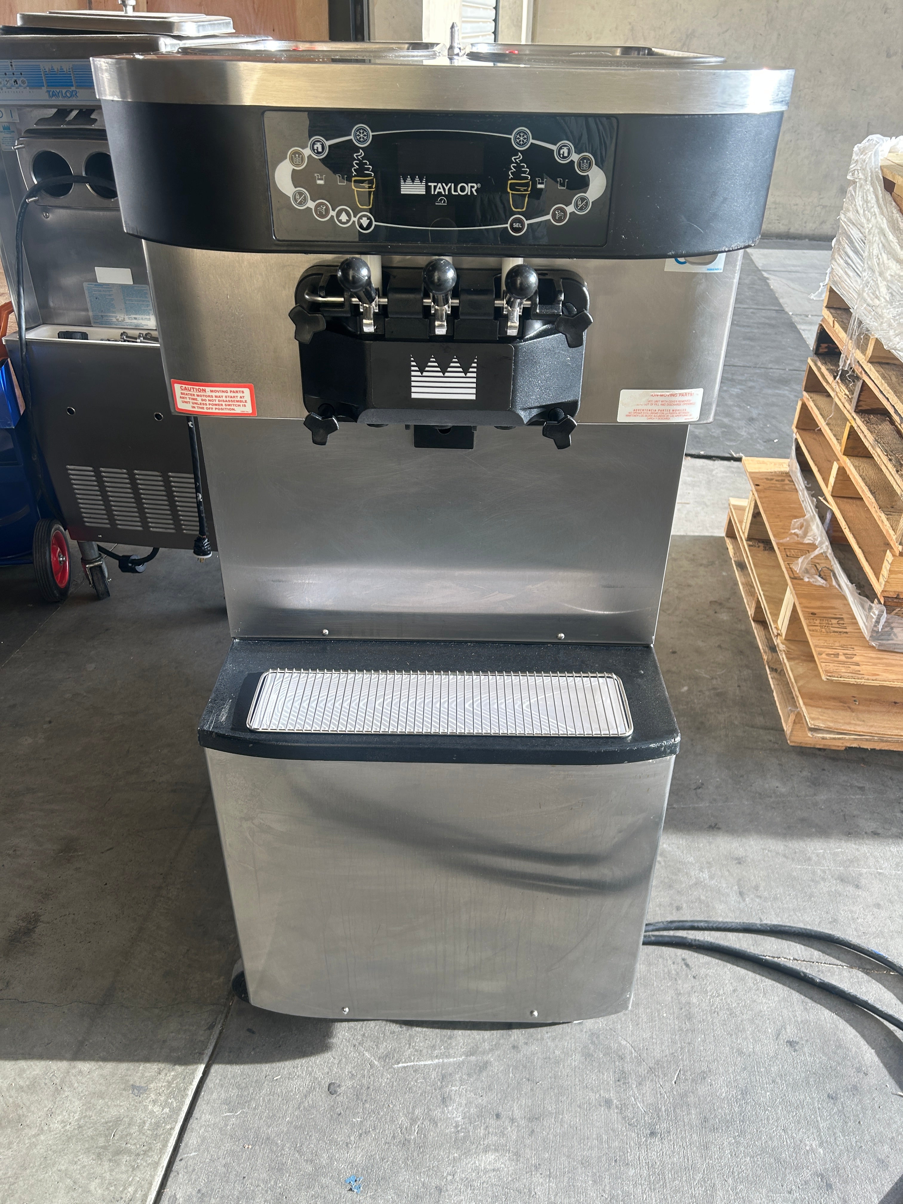 2012 Taylor C712 3Ph Air