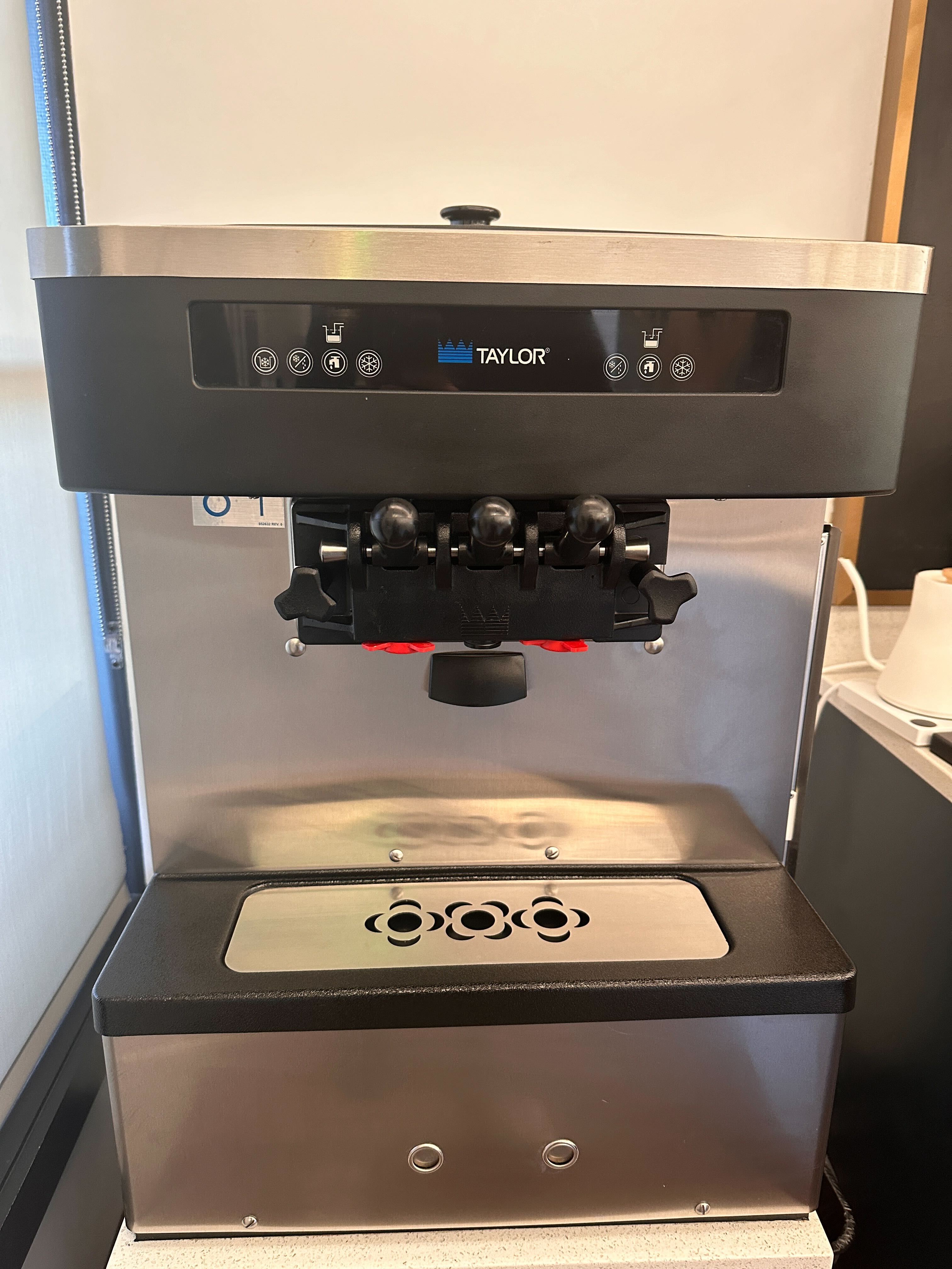 Taylor 2022 C161 1ph air (shipping is extra, check or wire payment only)