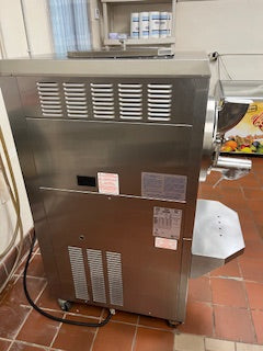 2005 Taylor 220 Batch Freezer 1ph air cooled ( shipping not included )