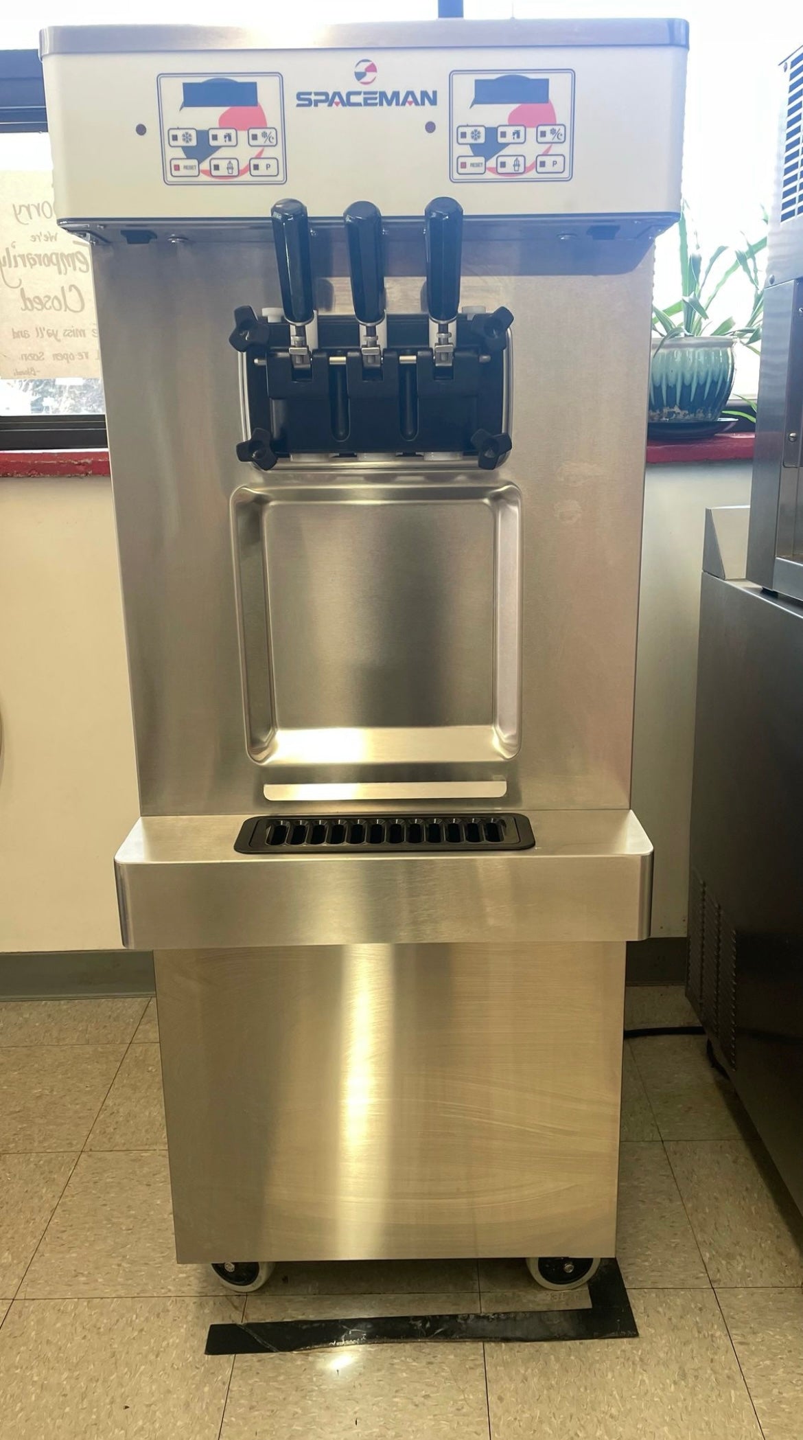 2023 Spaceman 6250C 1ph air