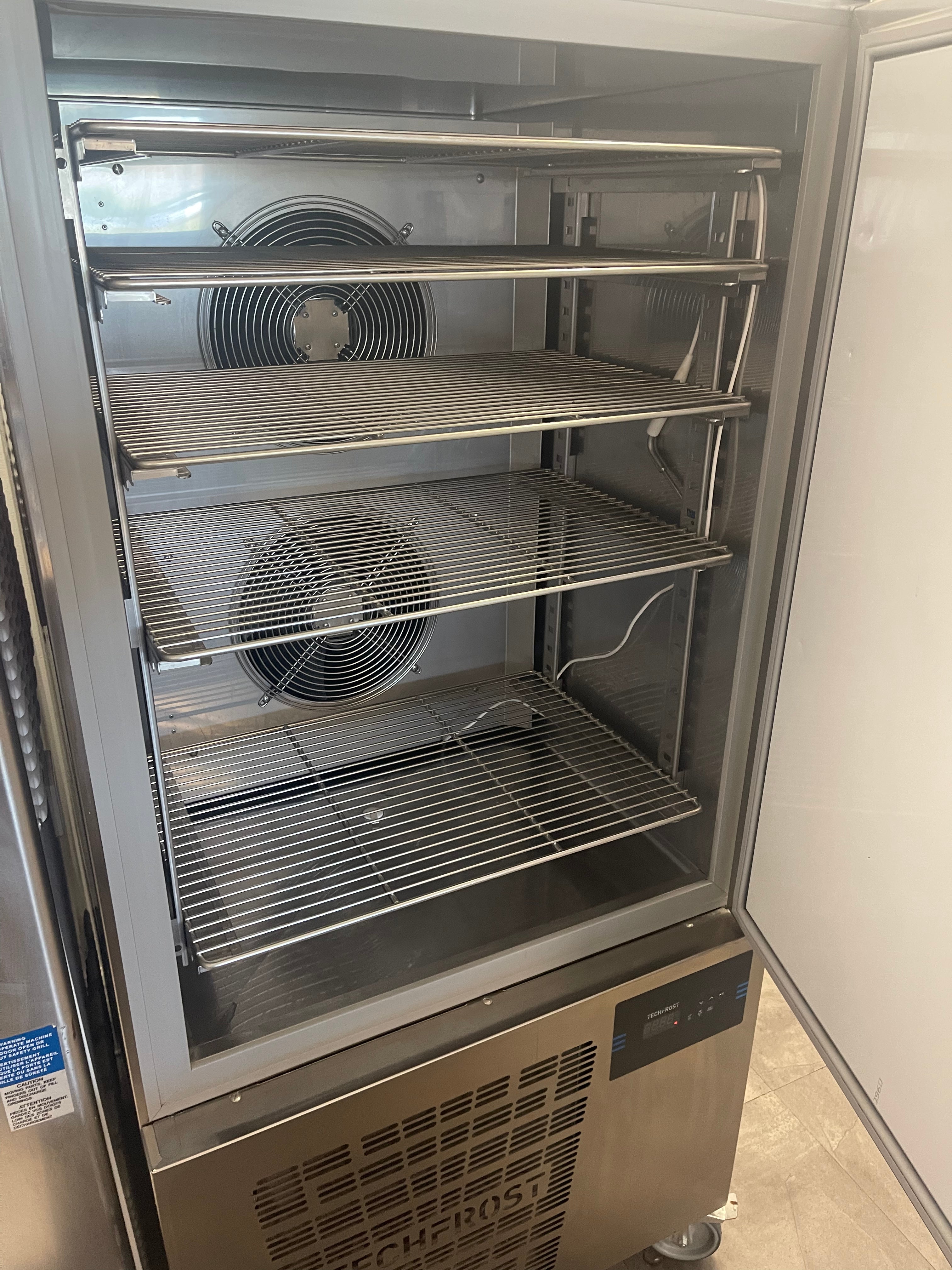 2020 (2015) Coldelite Vari0 Classic 8 Heat/Batch Combo + Techfrost E10 Blast Freezer (check or wire payment only shipping extra)