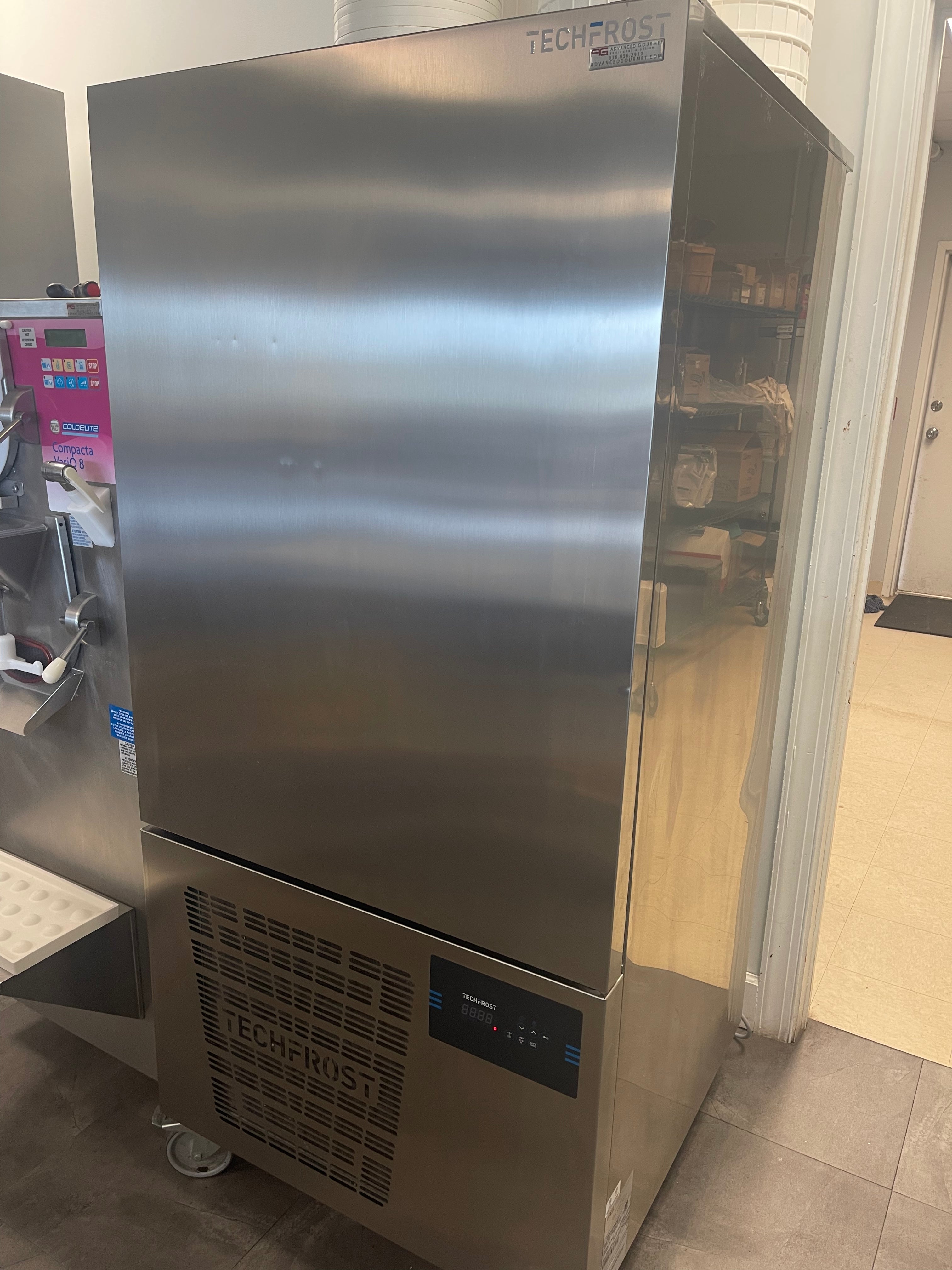 2020 (2015) Coldelite Vari0 Classic 8 Heat/Batch Combo + Techfrost E10 Blast Freezer (check or wire payment only shipping extra)