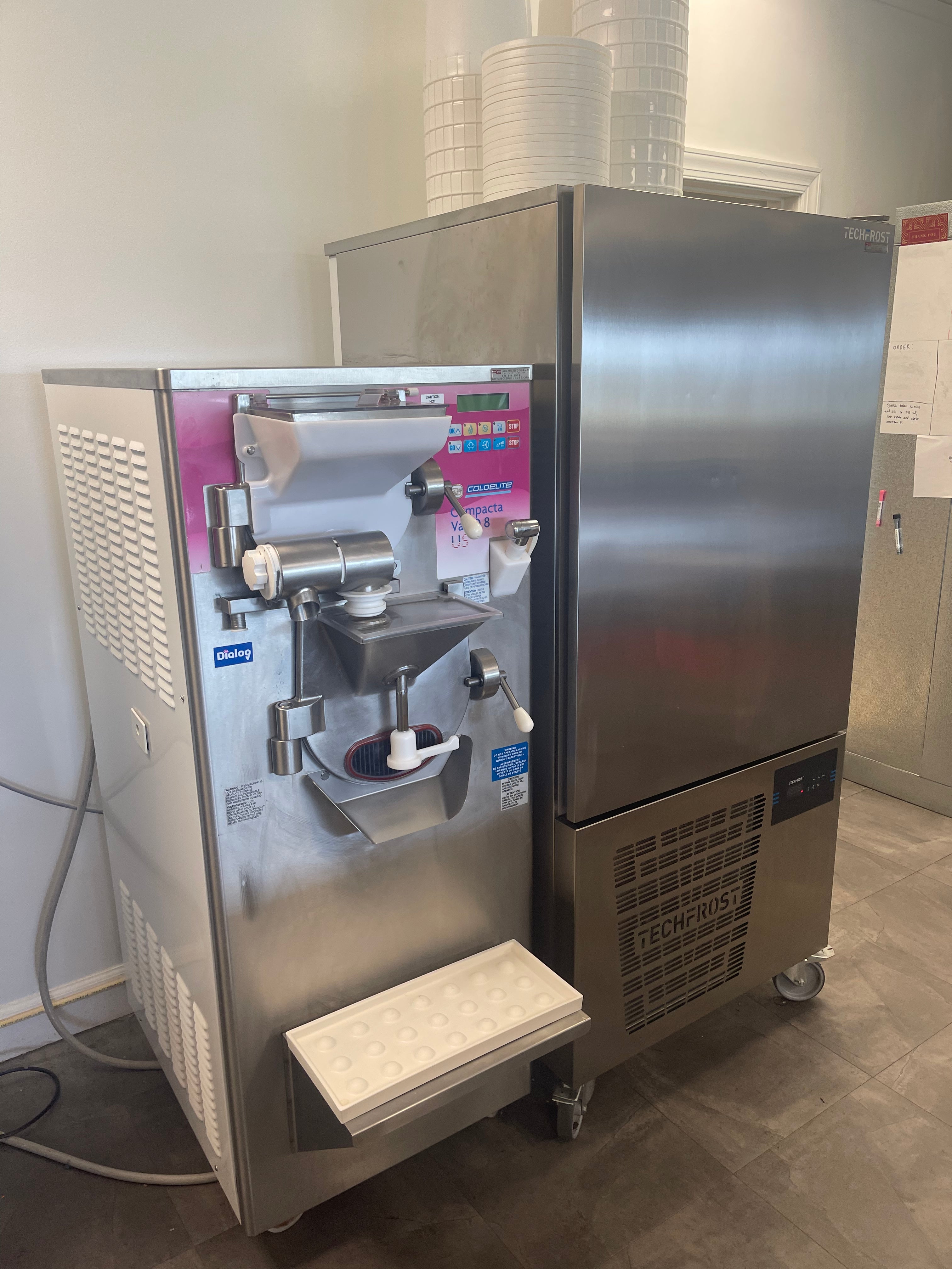 2020 (2015) Coldelite Vari0 Classic 8 Heat/Batch Combo + Techfrost E10 Blast Freezer (check or wire payment only shipping extra)
