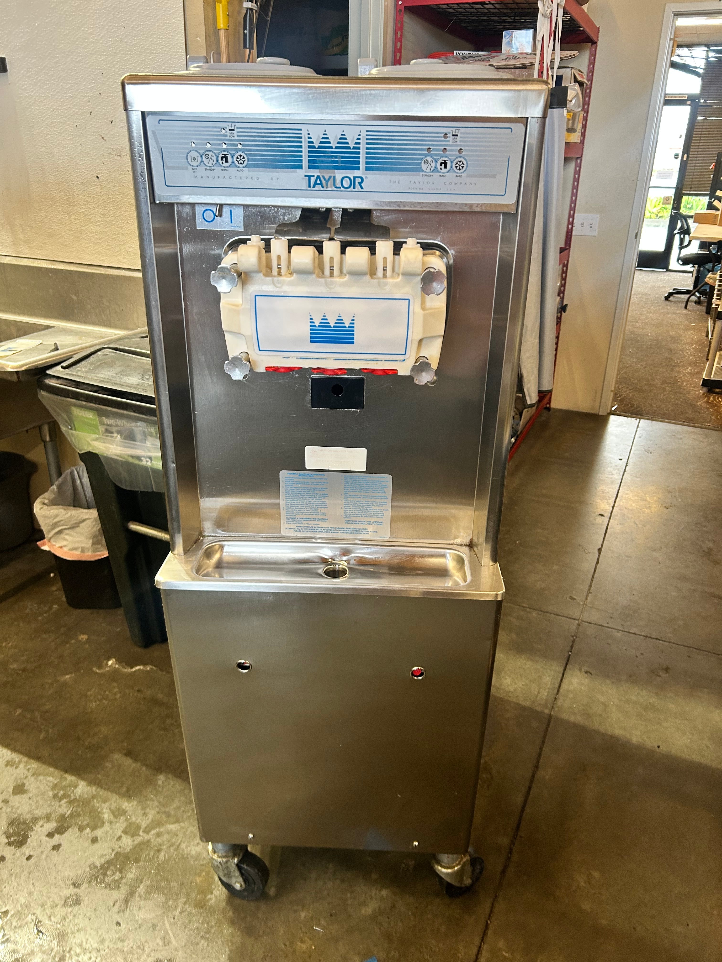 2009 Taylor 794-33 Refurbished 3ph water