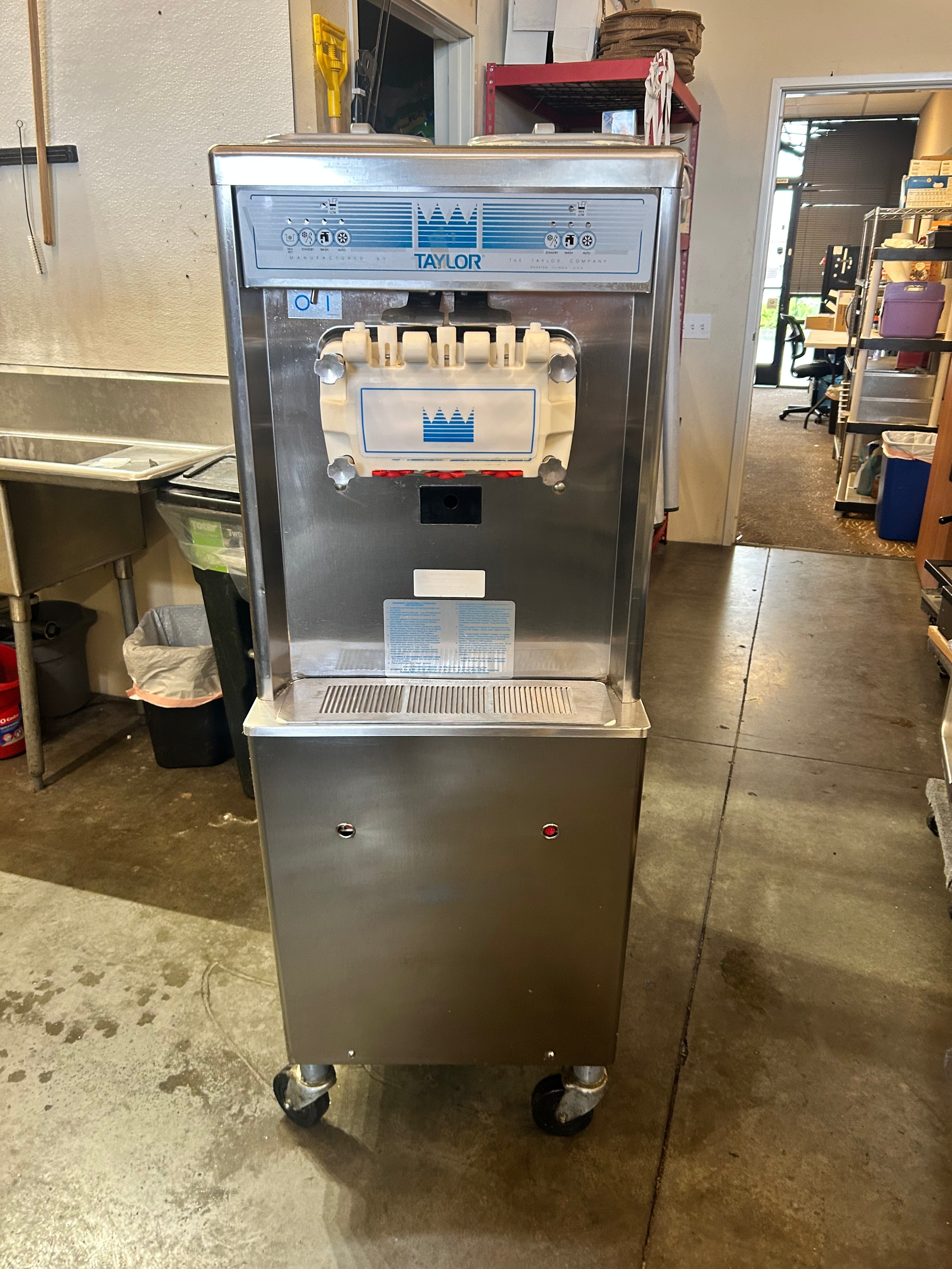 2009 Taylor 794-33 Refurbished 3ph water