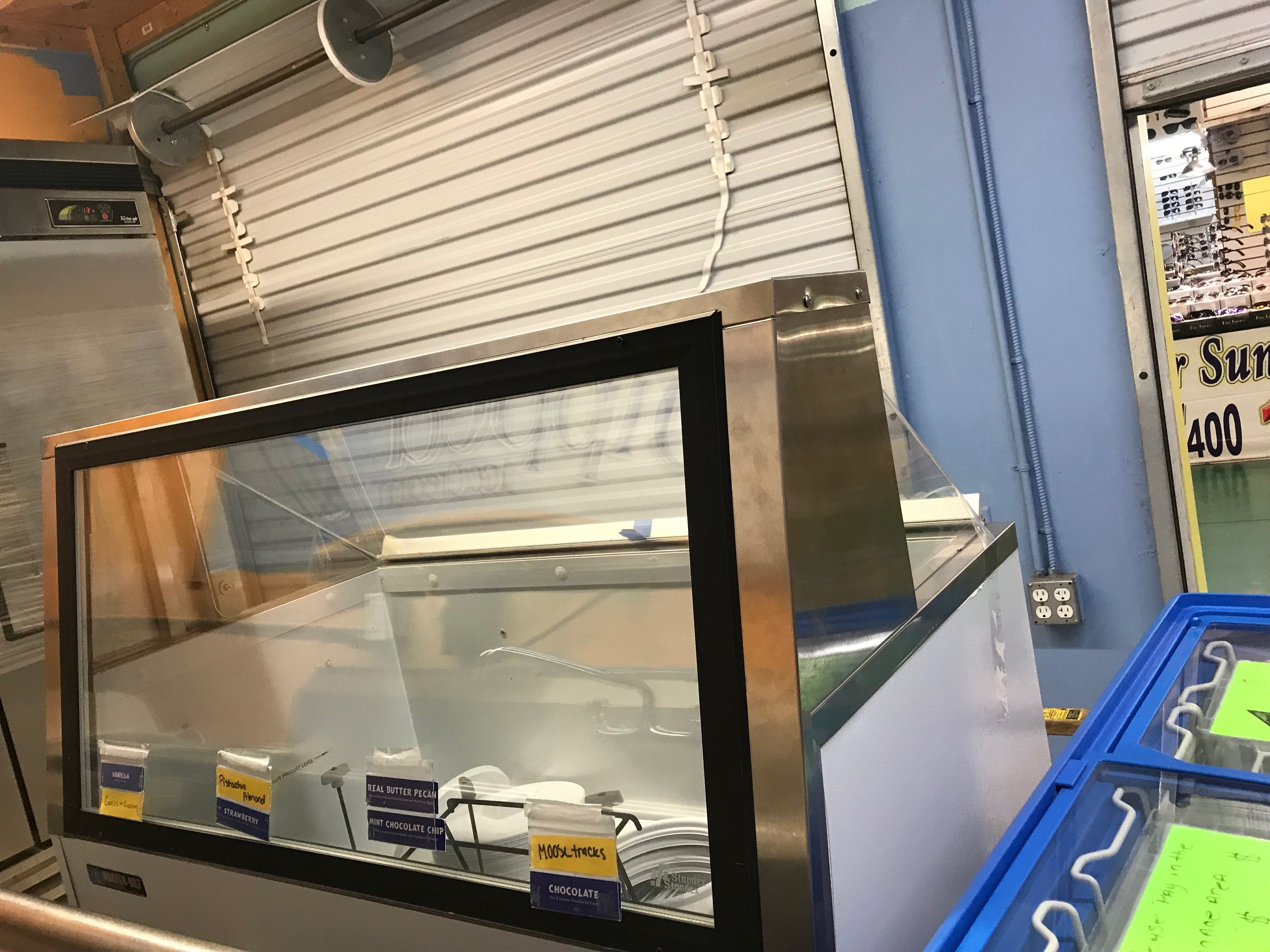 Package with 3 (three) 2012 Taylor C723 3ph air with Master-bilt DD-46L dip cabinet and a Deerfield drop in bar for refrigerated toppings.