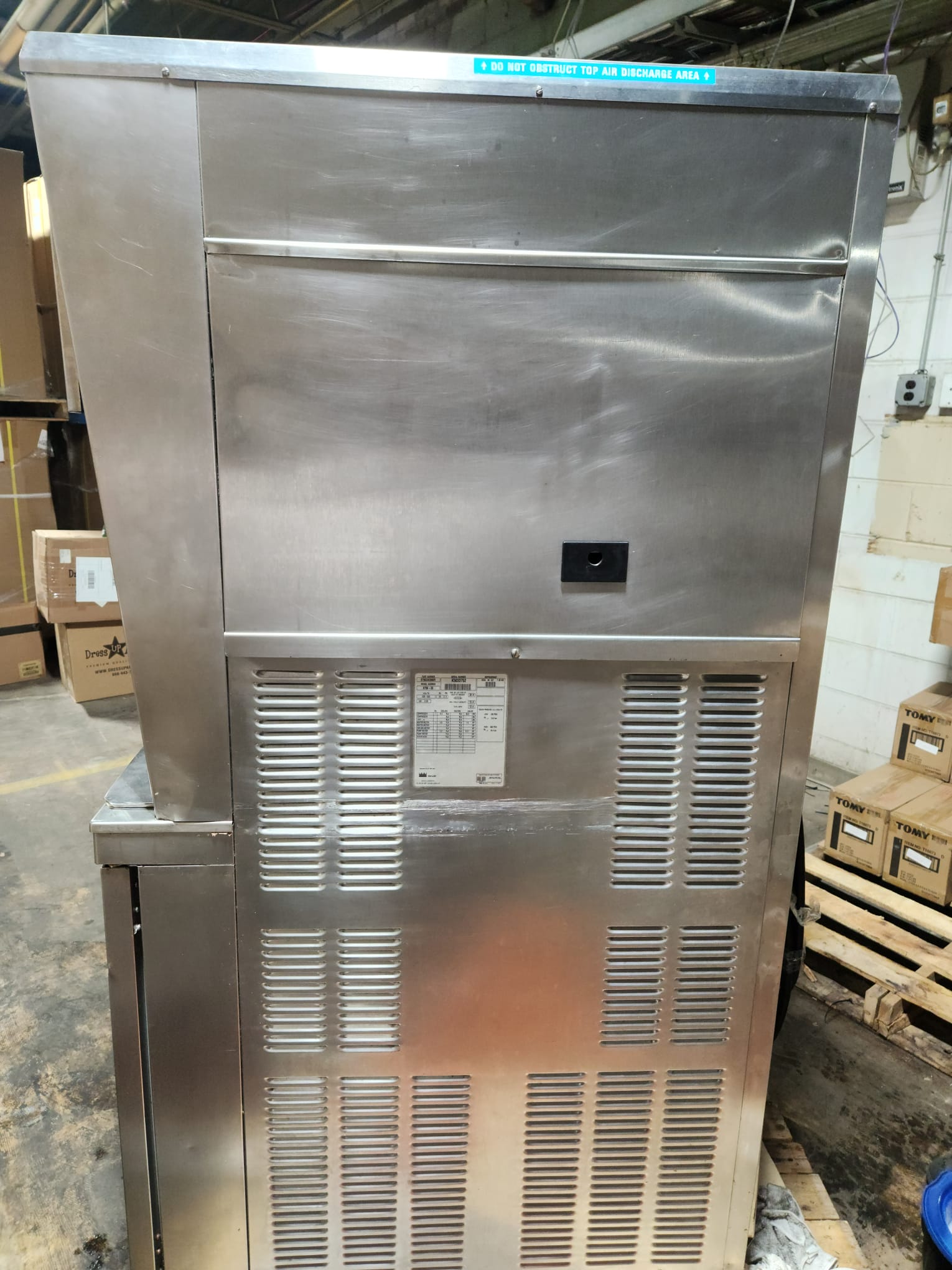 2005 Taylor 8756 3ph water sold as is