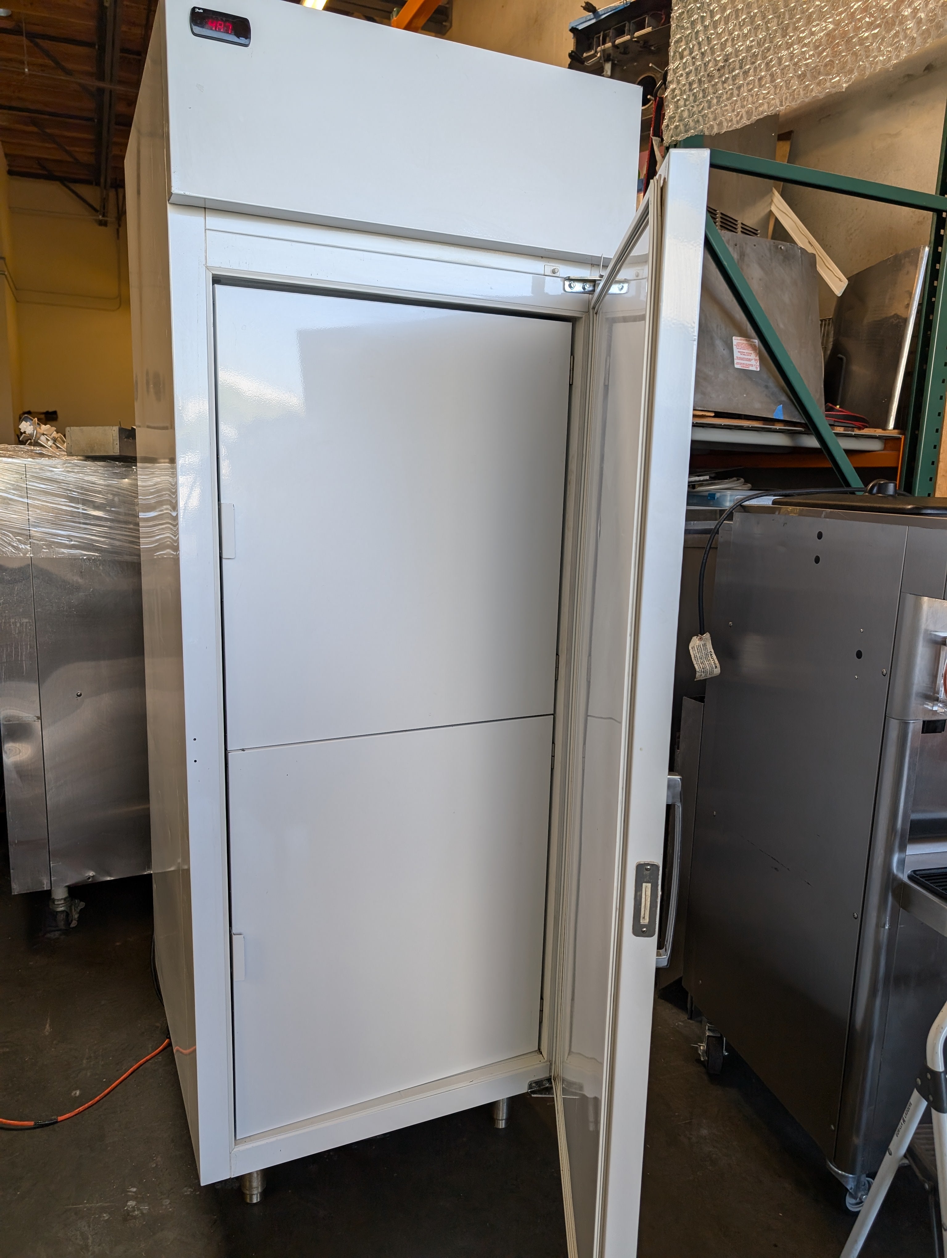 2016 Global T30HSP Ice Cream Hardening Cabinet (aka blast freezer)