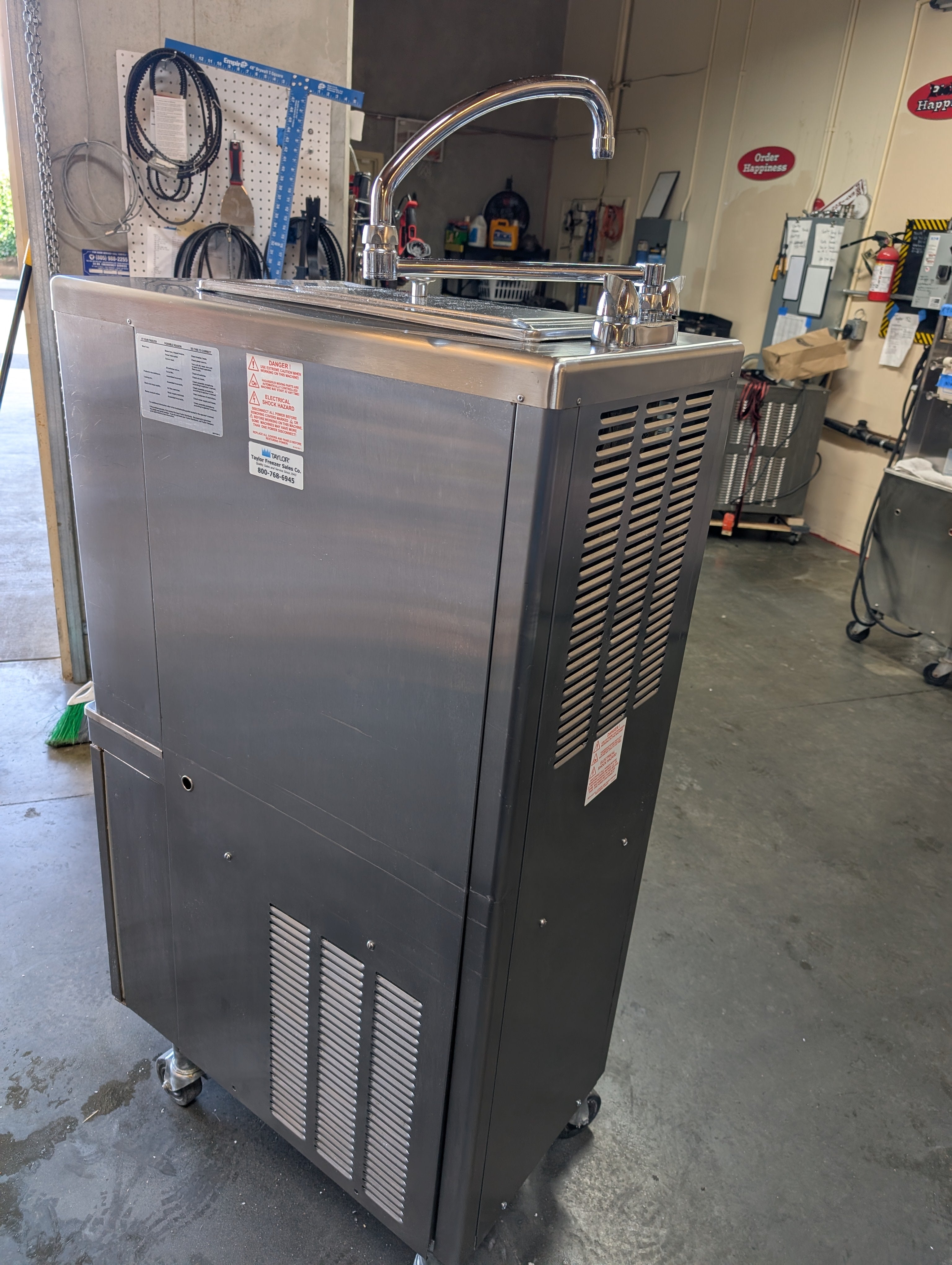 2017 Taylor 60-27 1ph Air Multi Flavor Shake Machine