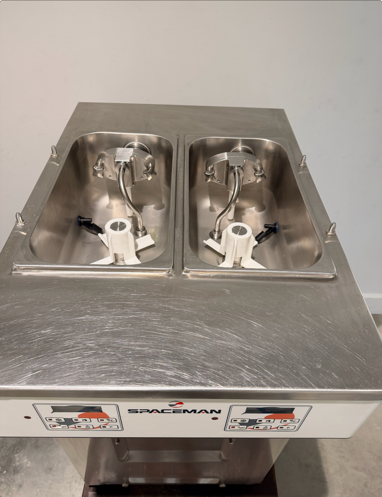 2021 Spaceman 6235-AC – Air Cooled – 1-Phase (220V) – SN: 211802