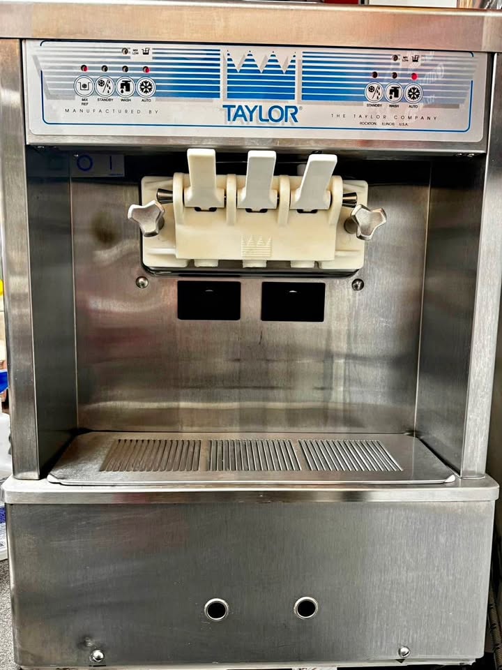 2015 Taylor 161-27 Countertop 1ph air