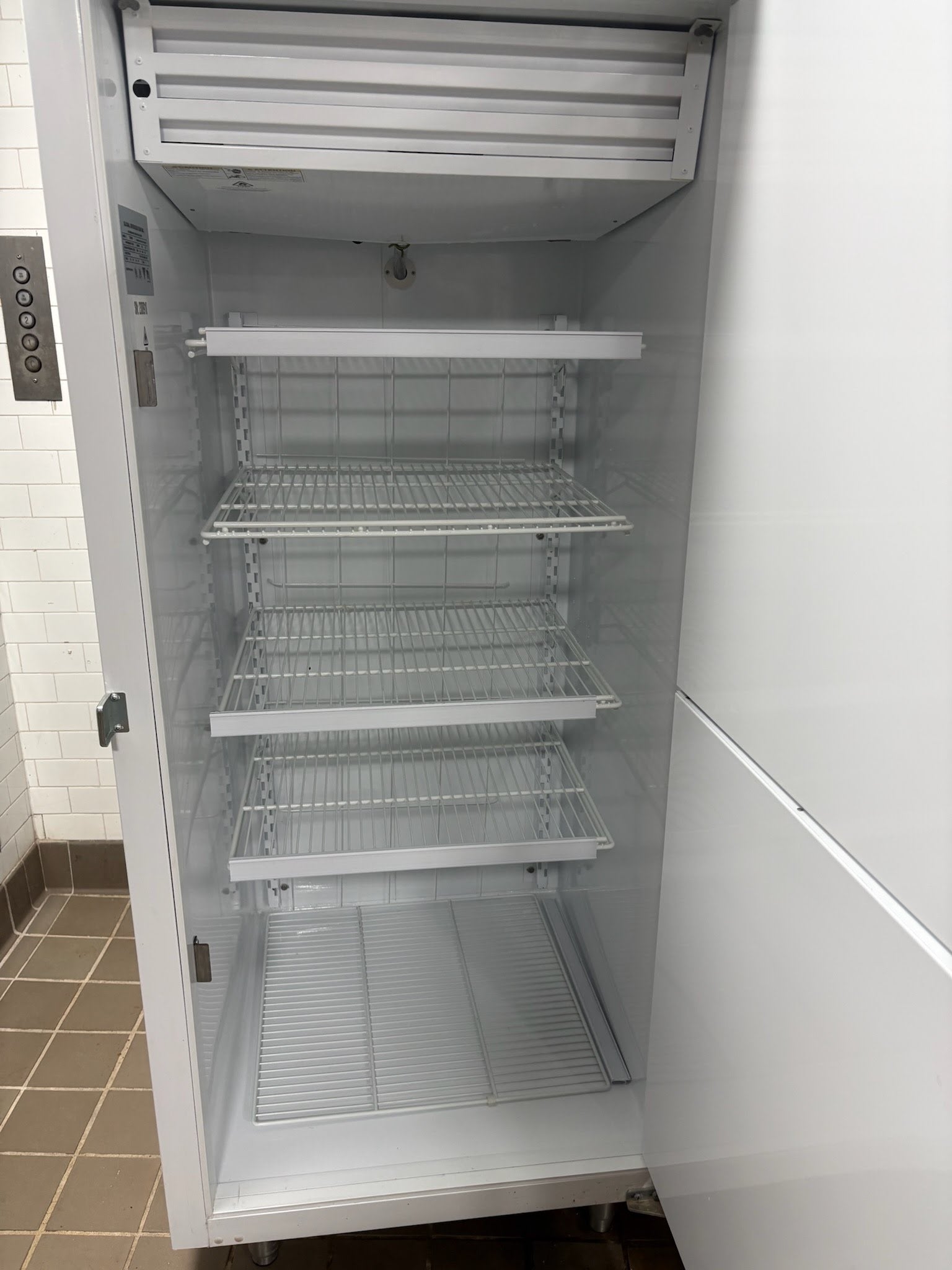 2023 Global Hardening Cabinet T30HSP 1ph air