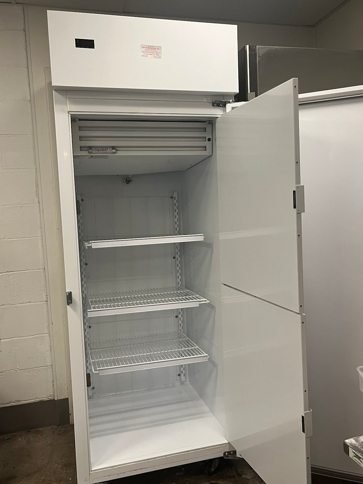 2021 Package Deal Global T30HSP hardening cabinet and Emery Thompson CB350