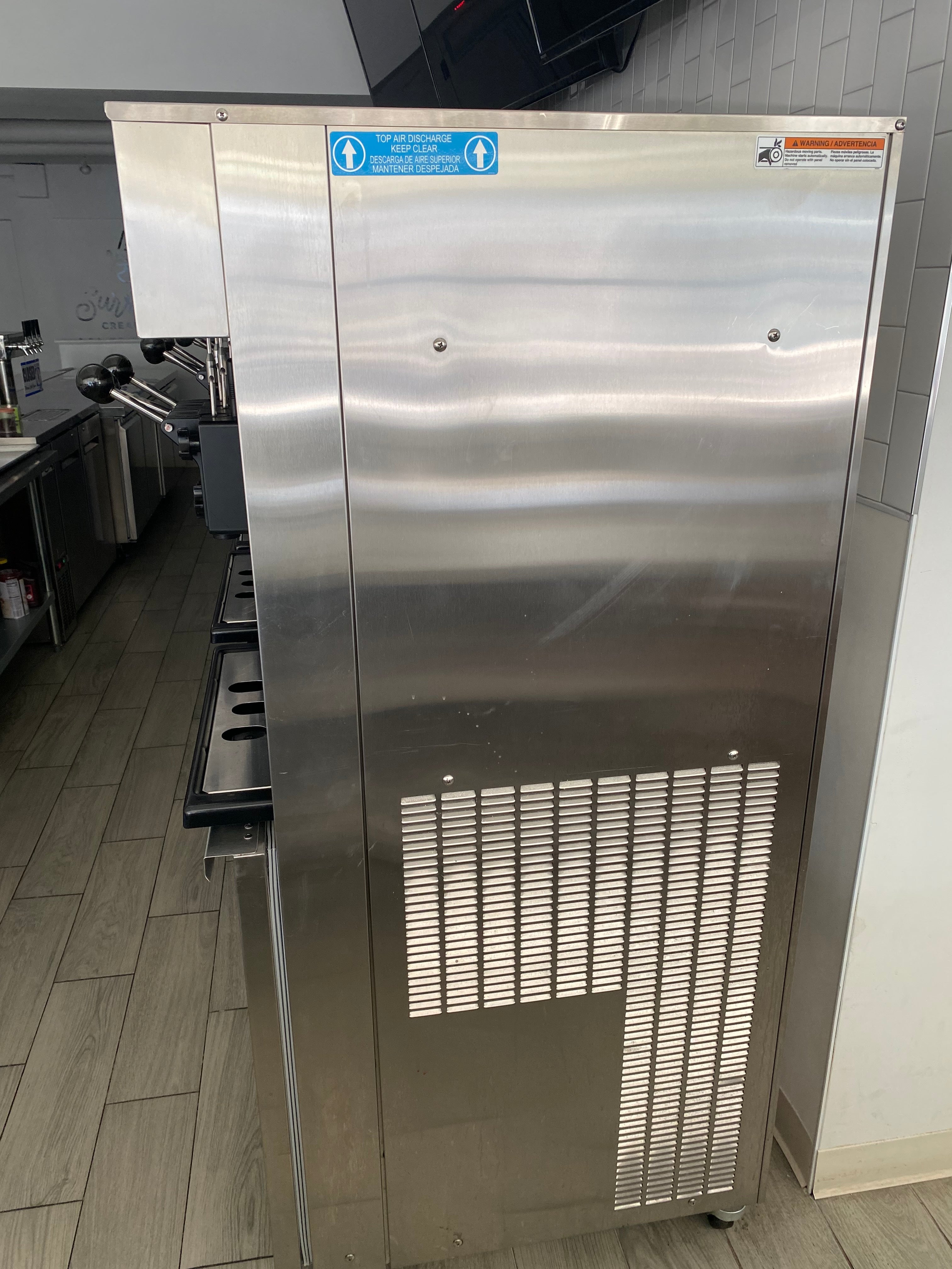 2023 Electro Freeze GEN5099 1ph Water J3E-3012