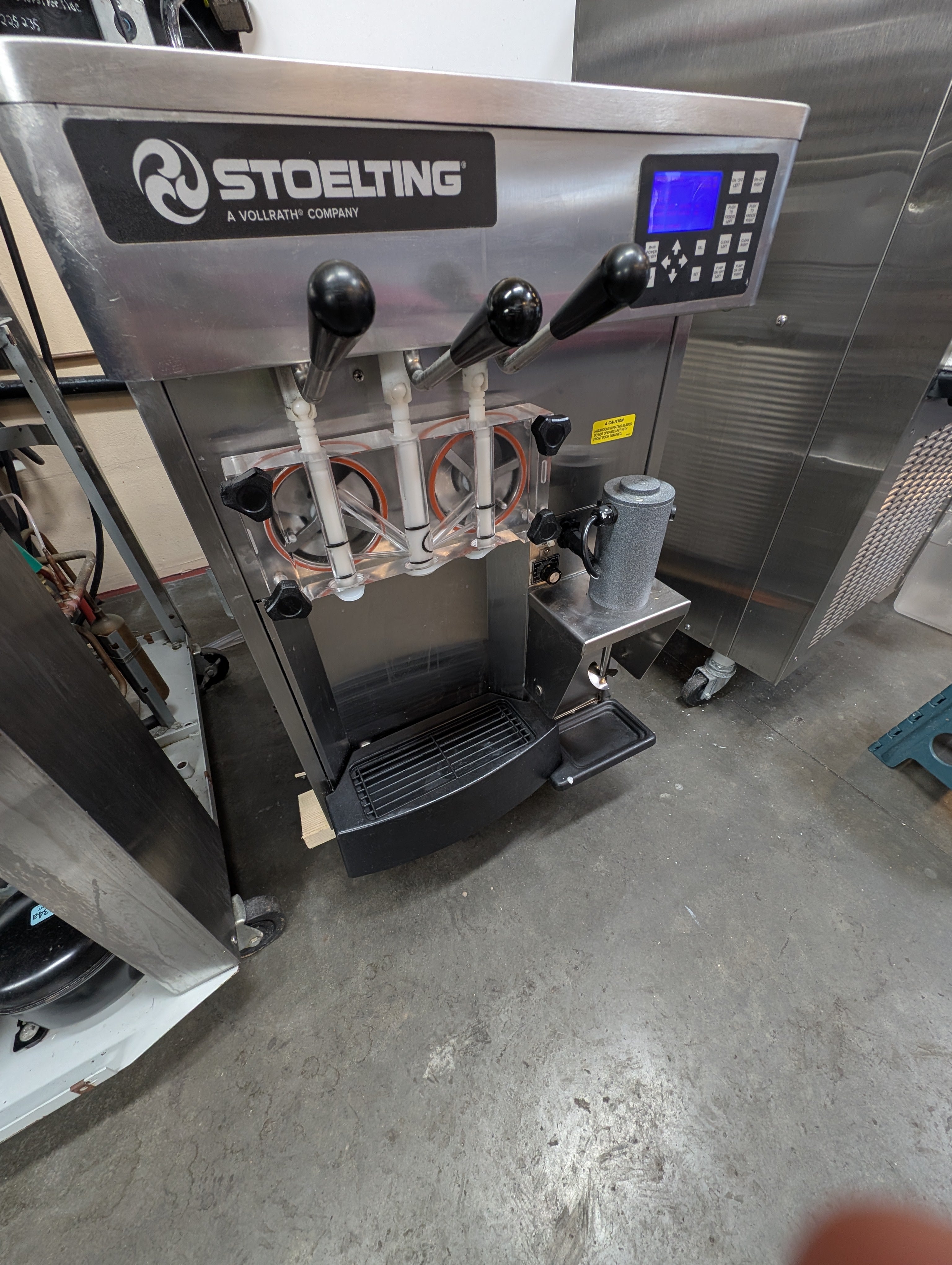 2017 Stoelting SF121-38i2 Soft Serve Machine Machine w Shake Blender