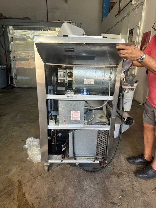 2005 Taylor 220 Batch Freezer 1ph air cooled ( shipping not included )