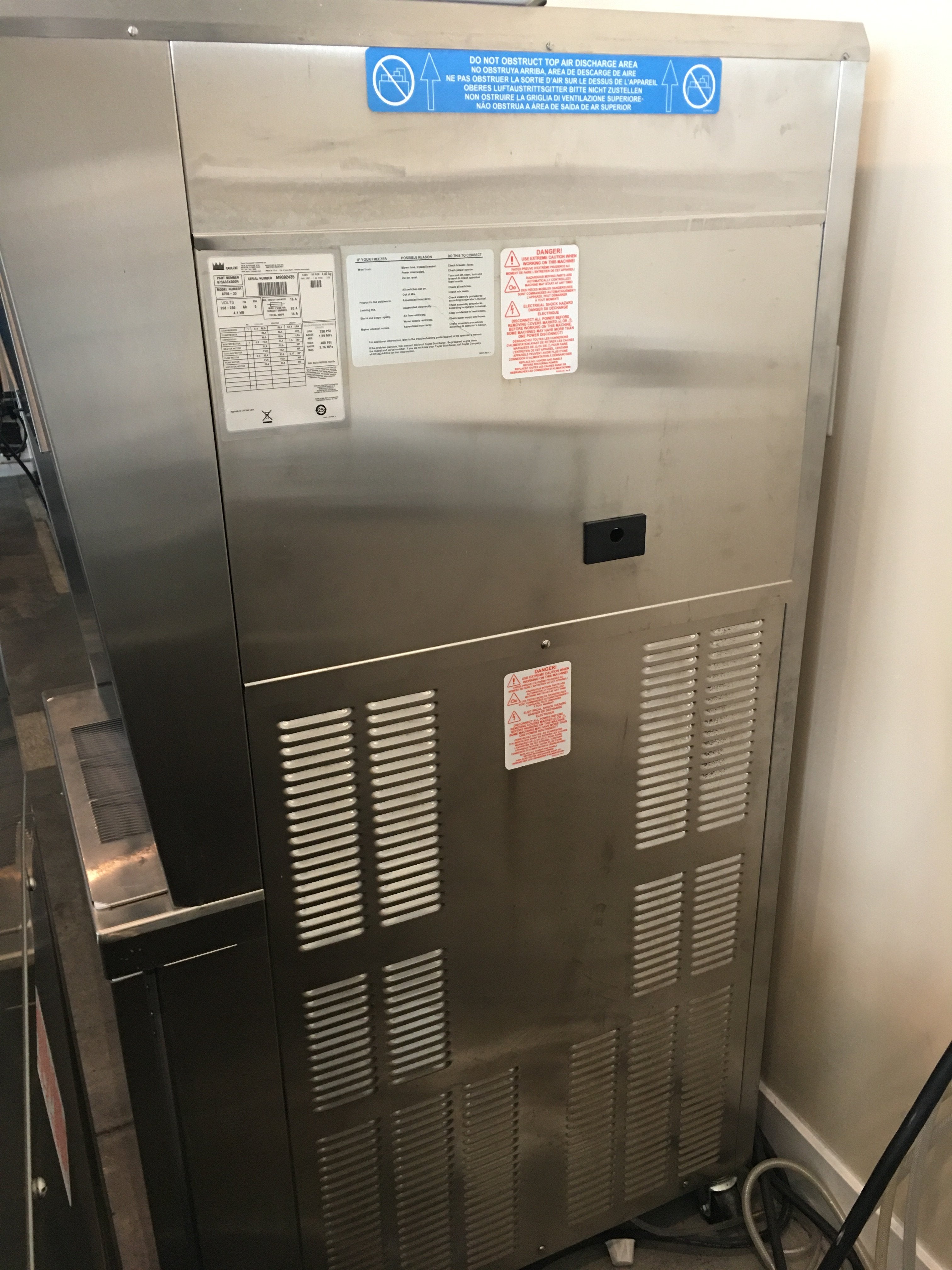 2020 Taylor 8756 3ph water barely used