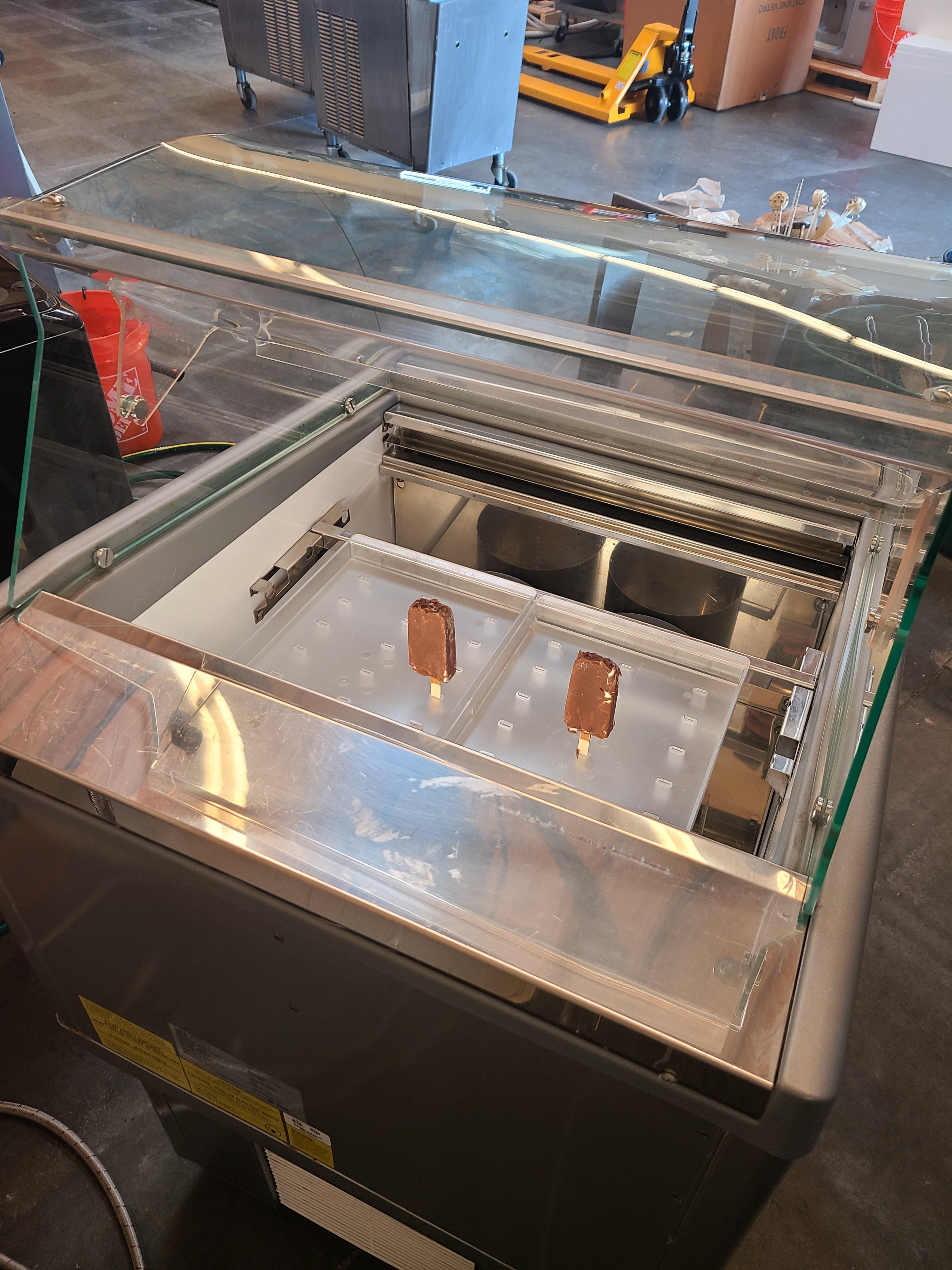 Oscartielle Gelato Case