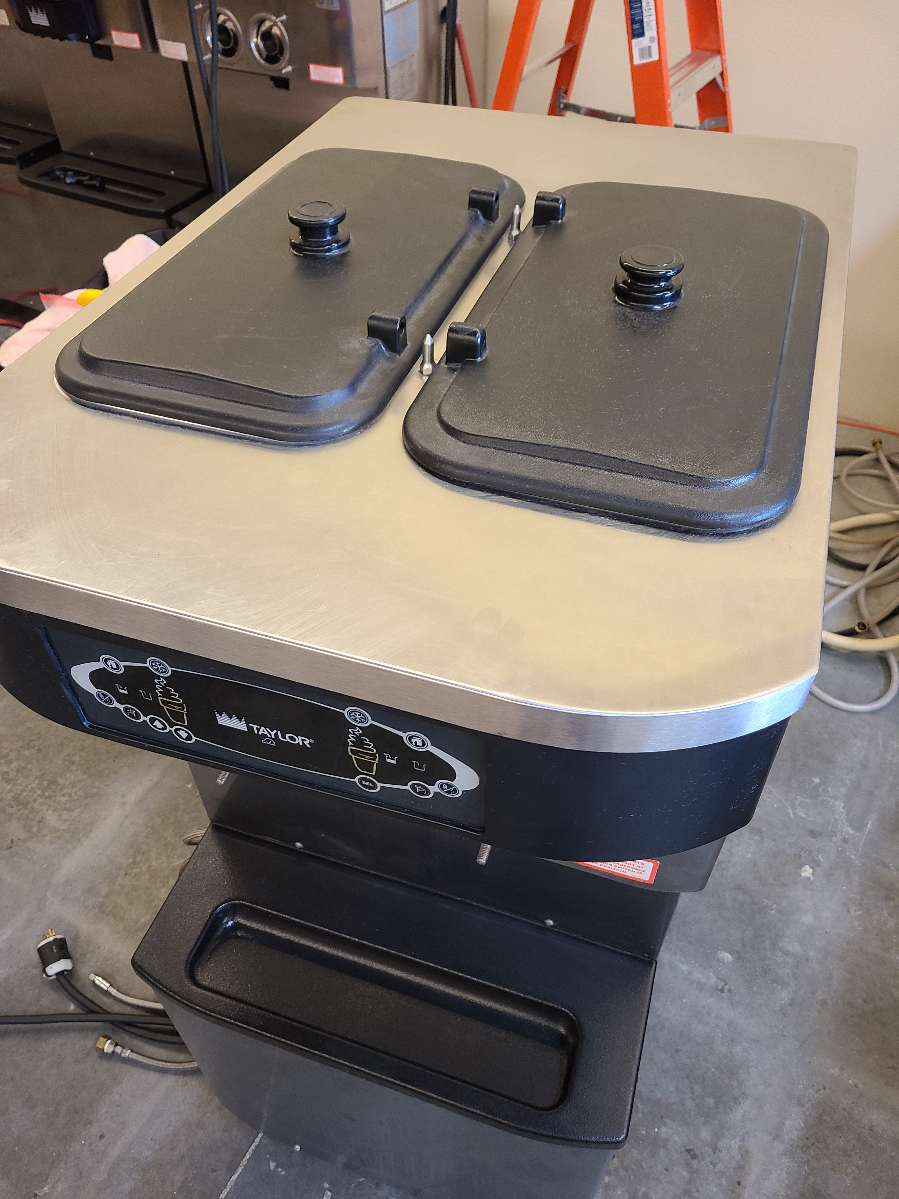 2008 Taylor C713 3PH Water Cooled w/ Warranty