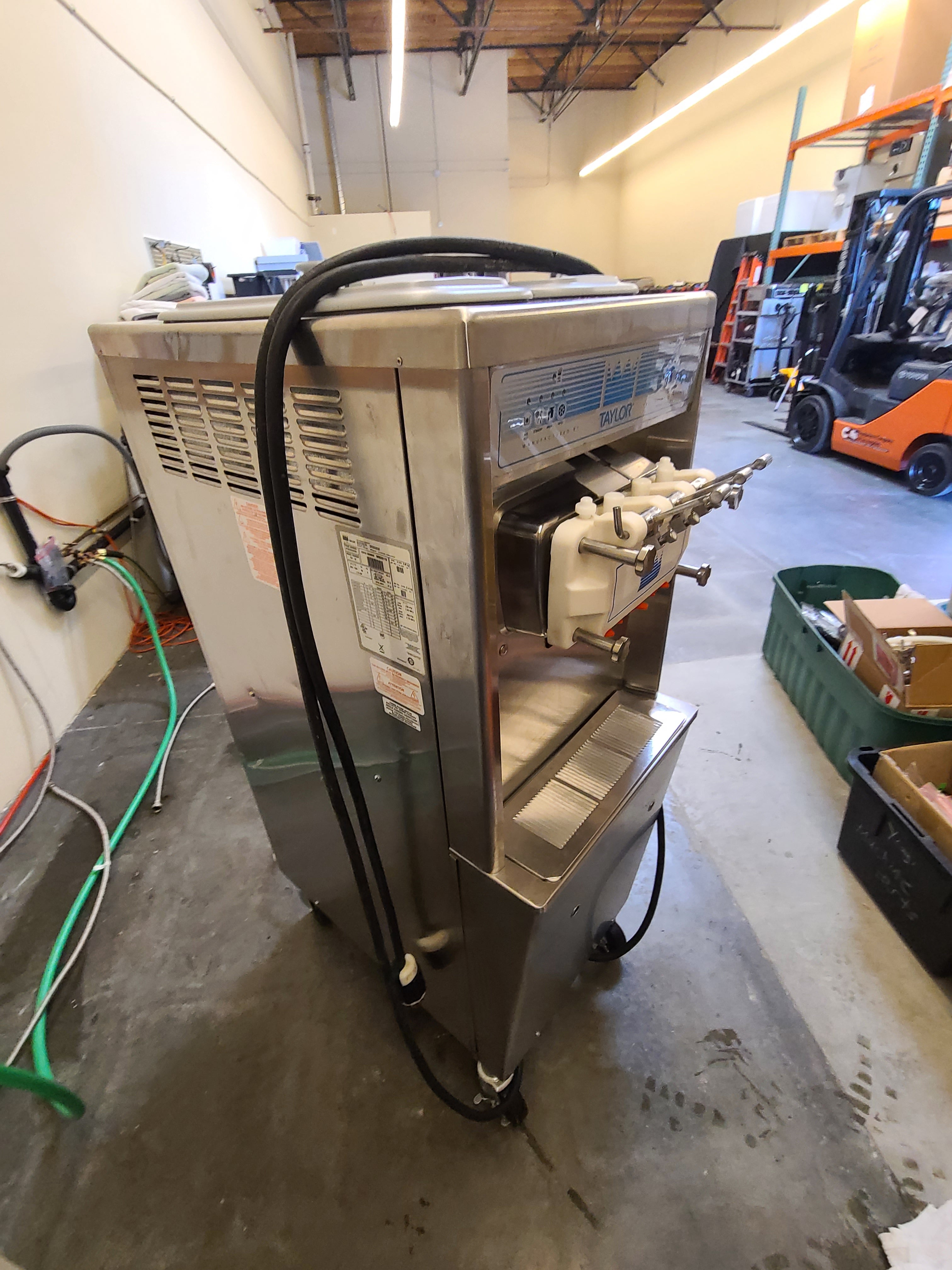 2019 Taylor 794-33 3PH Water cooled