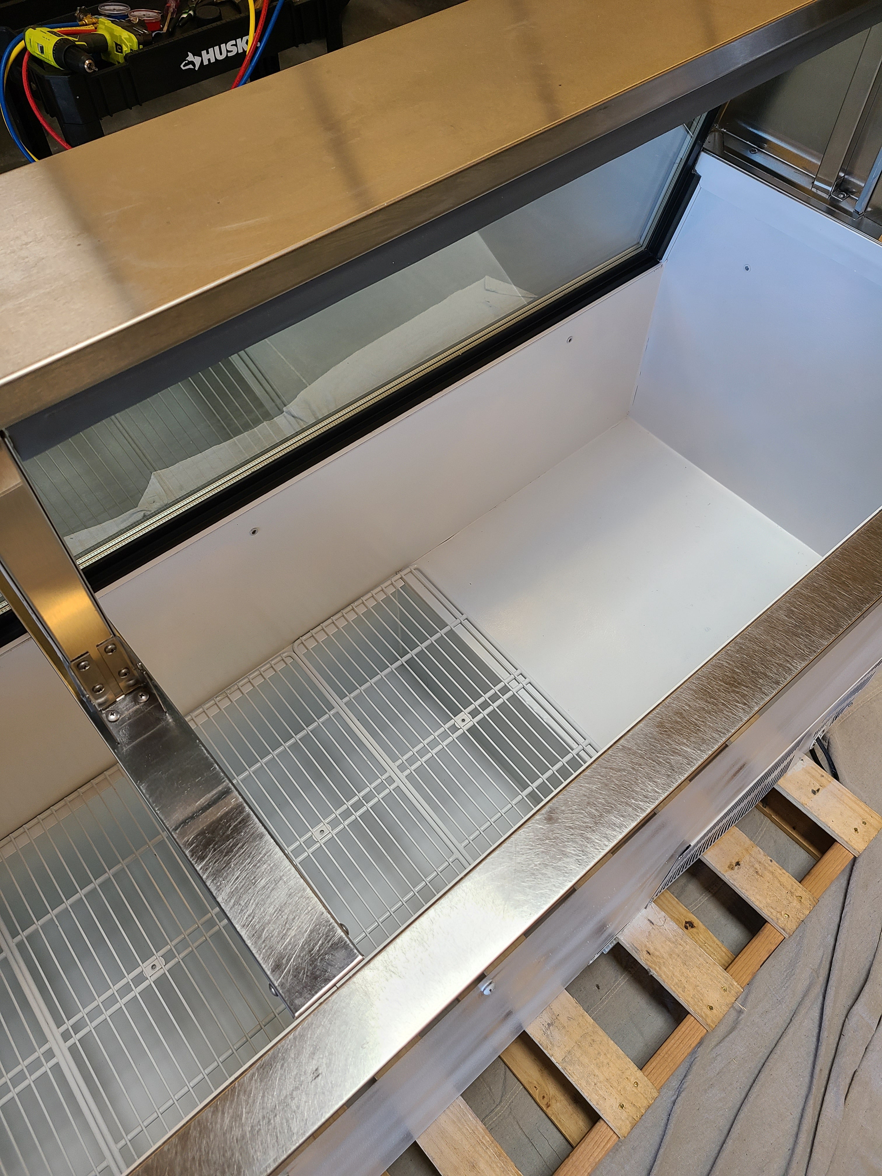 Refurbished 2015 Norlake 16 Flavor Dipping Cabinet