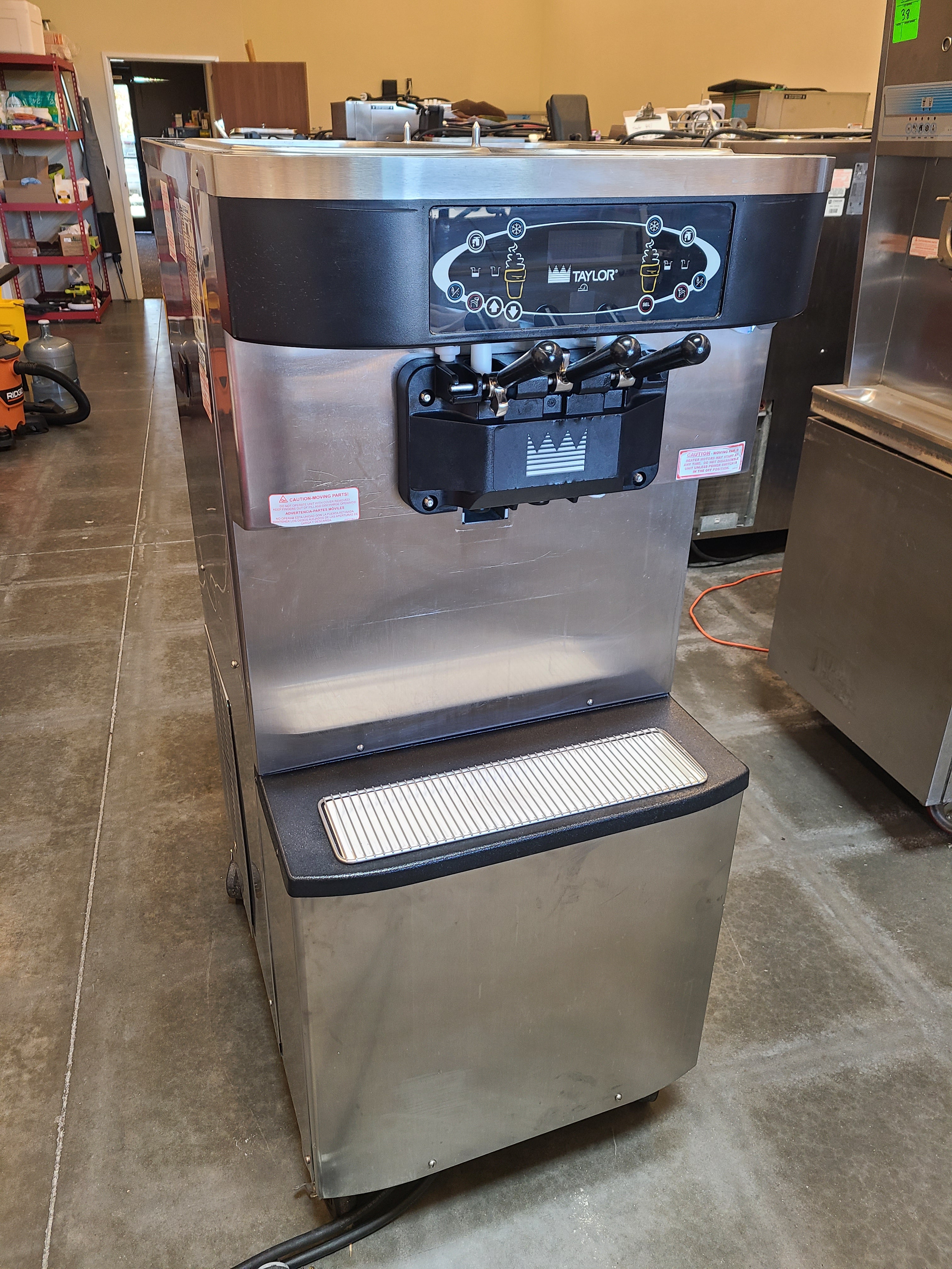 2013 Taylor C713-33 3PH Air Cooled