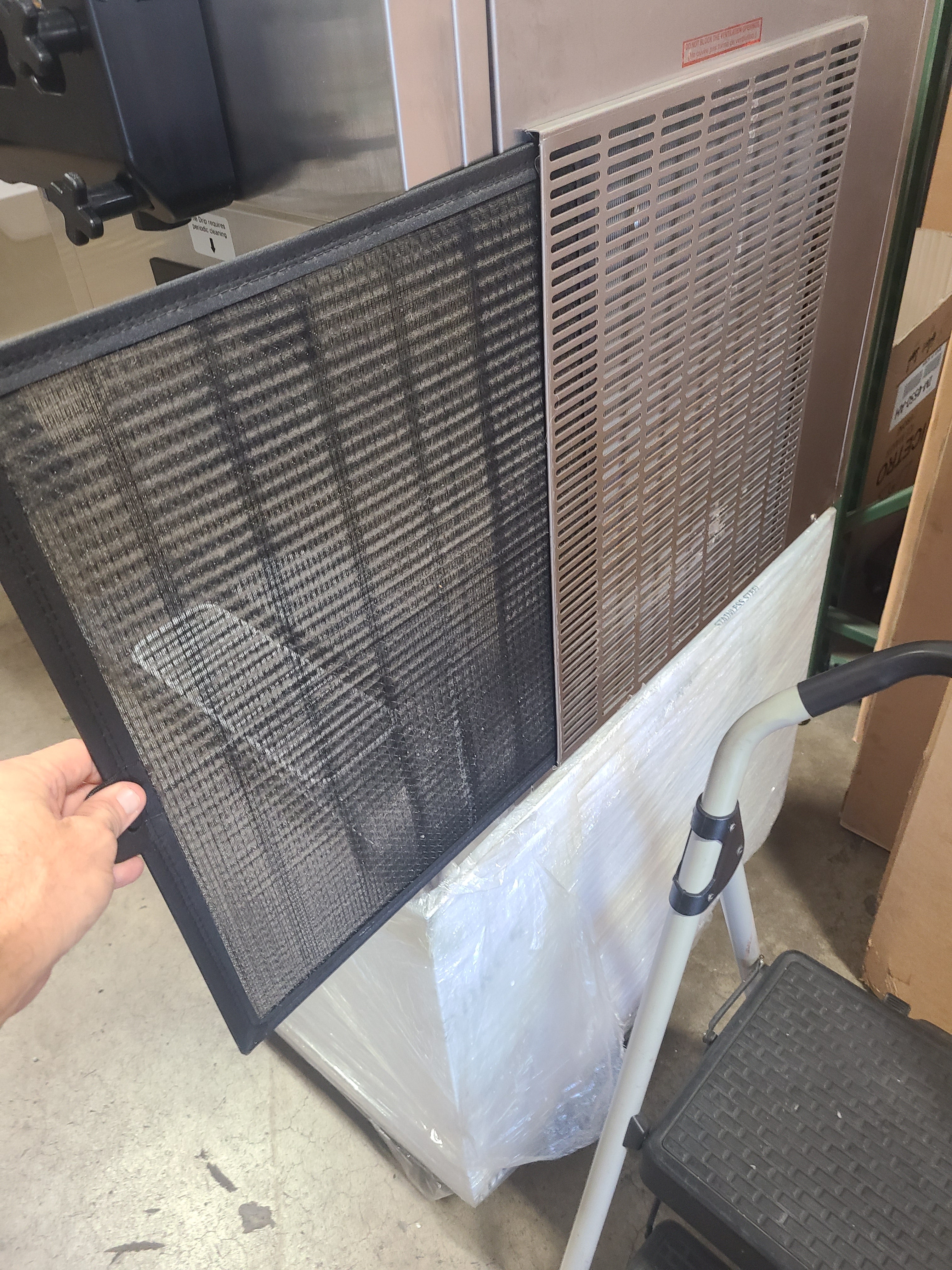 Icetro ISI-163TT Dual Flavor Twist Countertop Machine