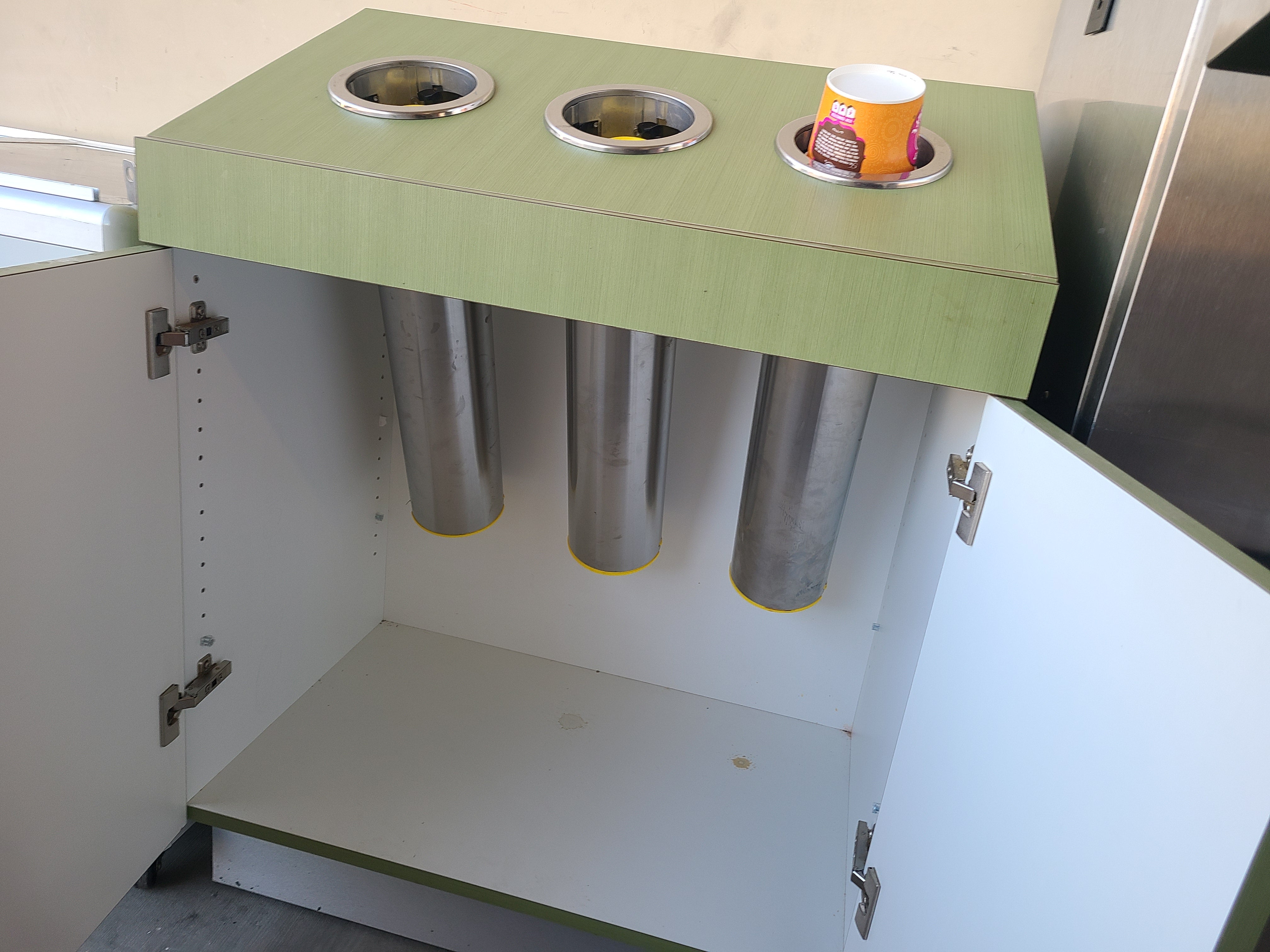 $10k Used Ice Cream Store Package