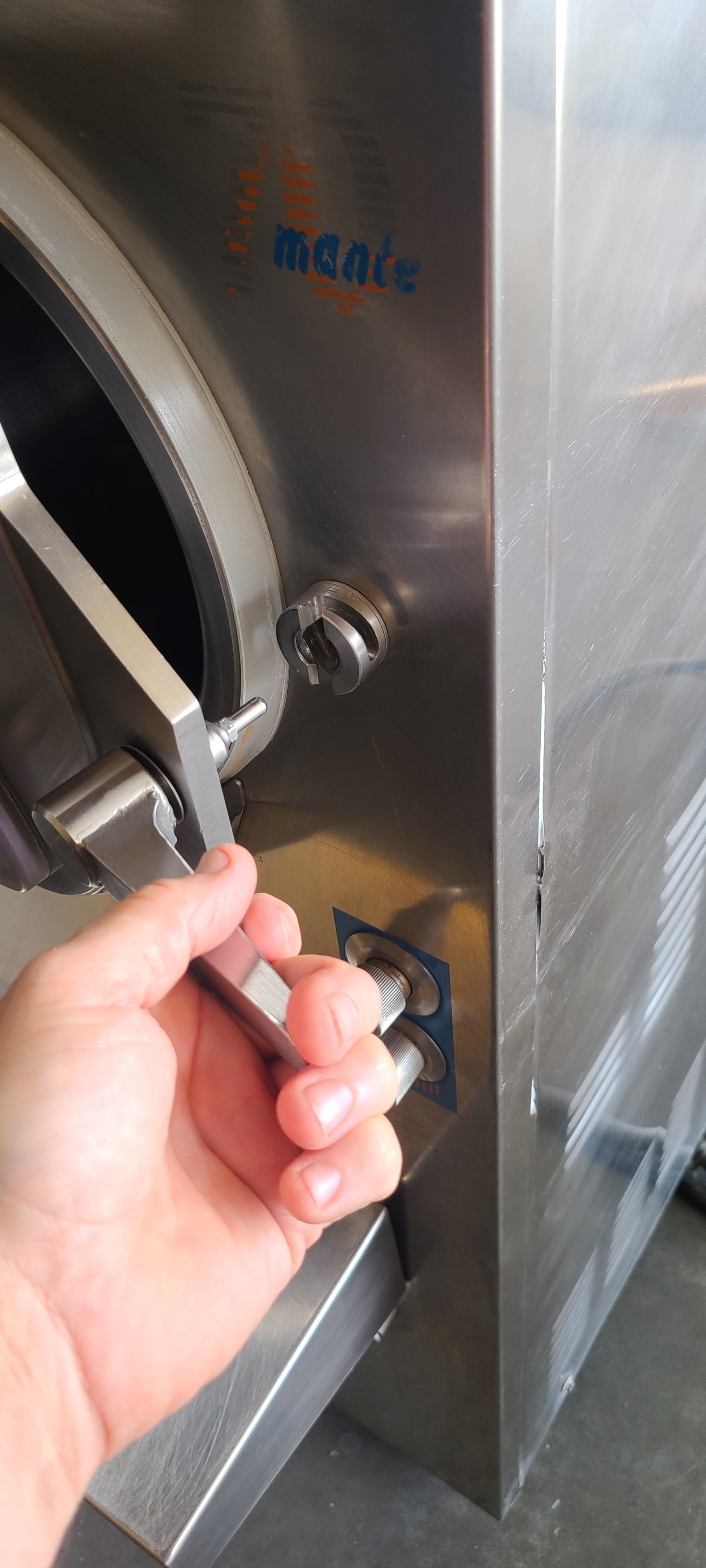 2011 Mantagel 70 Technogel Batch Freezer 3ph water w/ Warranty