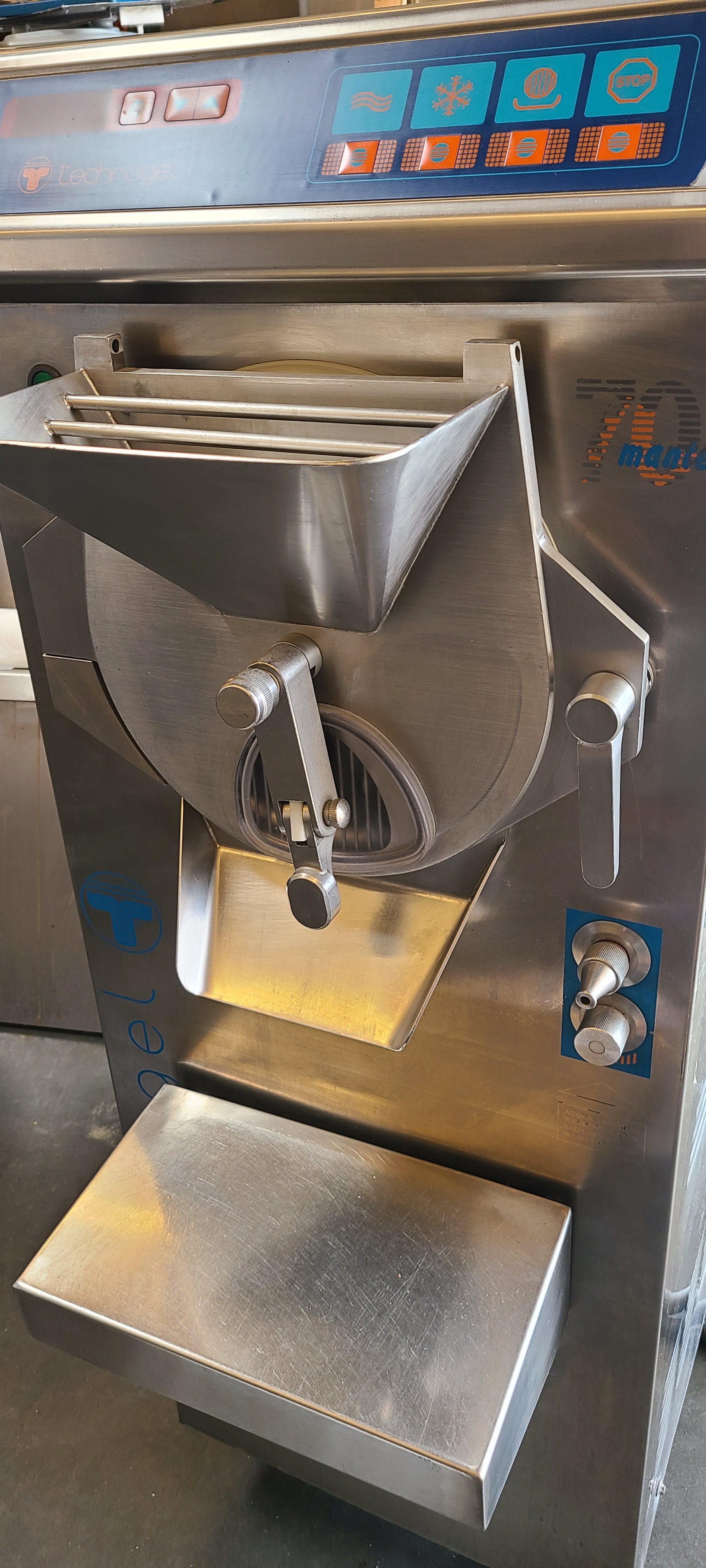 2011 Mantagel 70 Technogel Batch Freezer 3ph water w/ Warranty