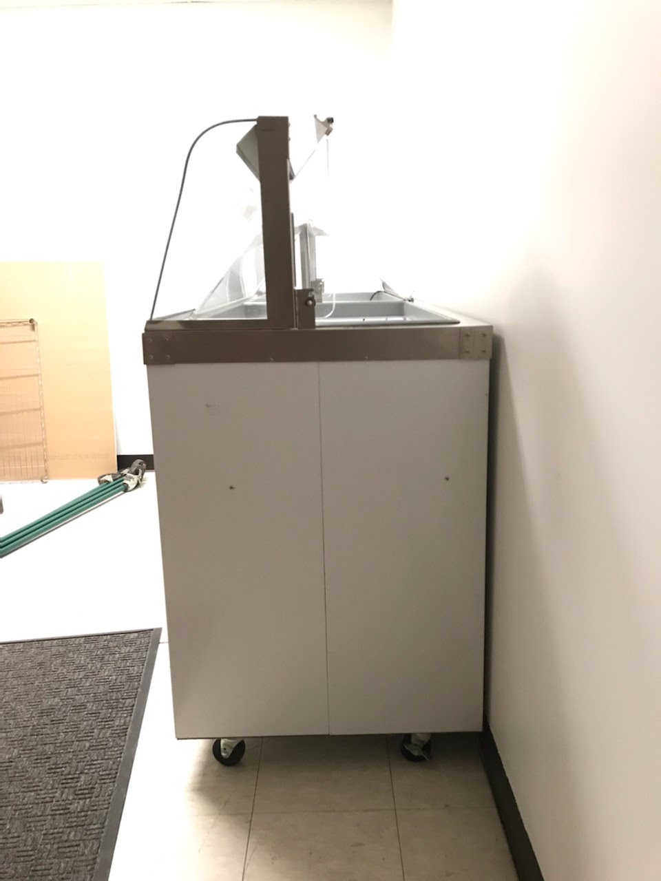 2017 Masterbilt DD88 Sixteen Flavor Dipping Cabinet with Ropak System