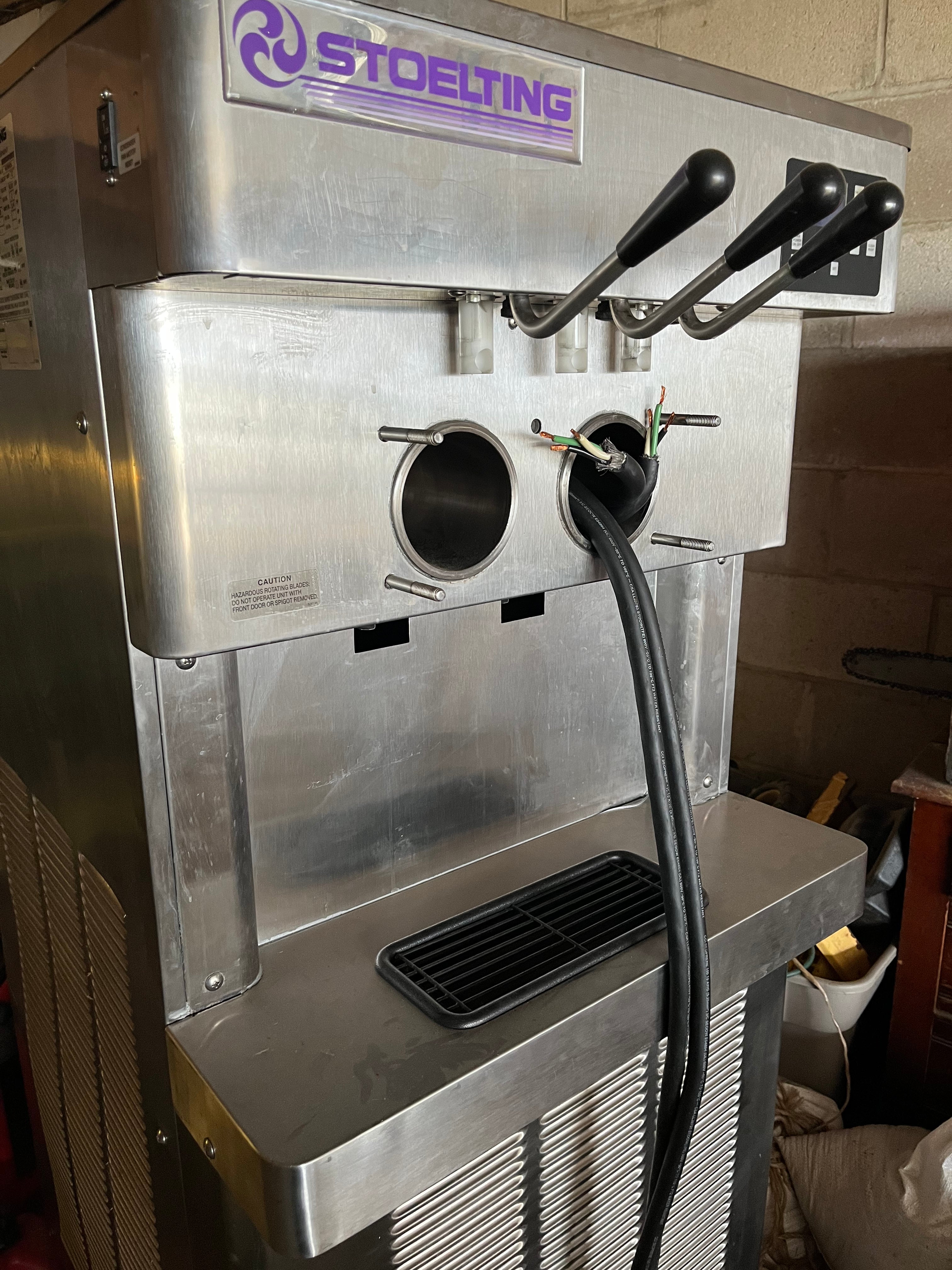 2013 1PH AIR Stoelting O231 High Volume Soft Serve Machine