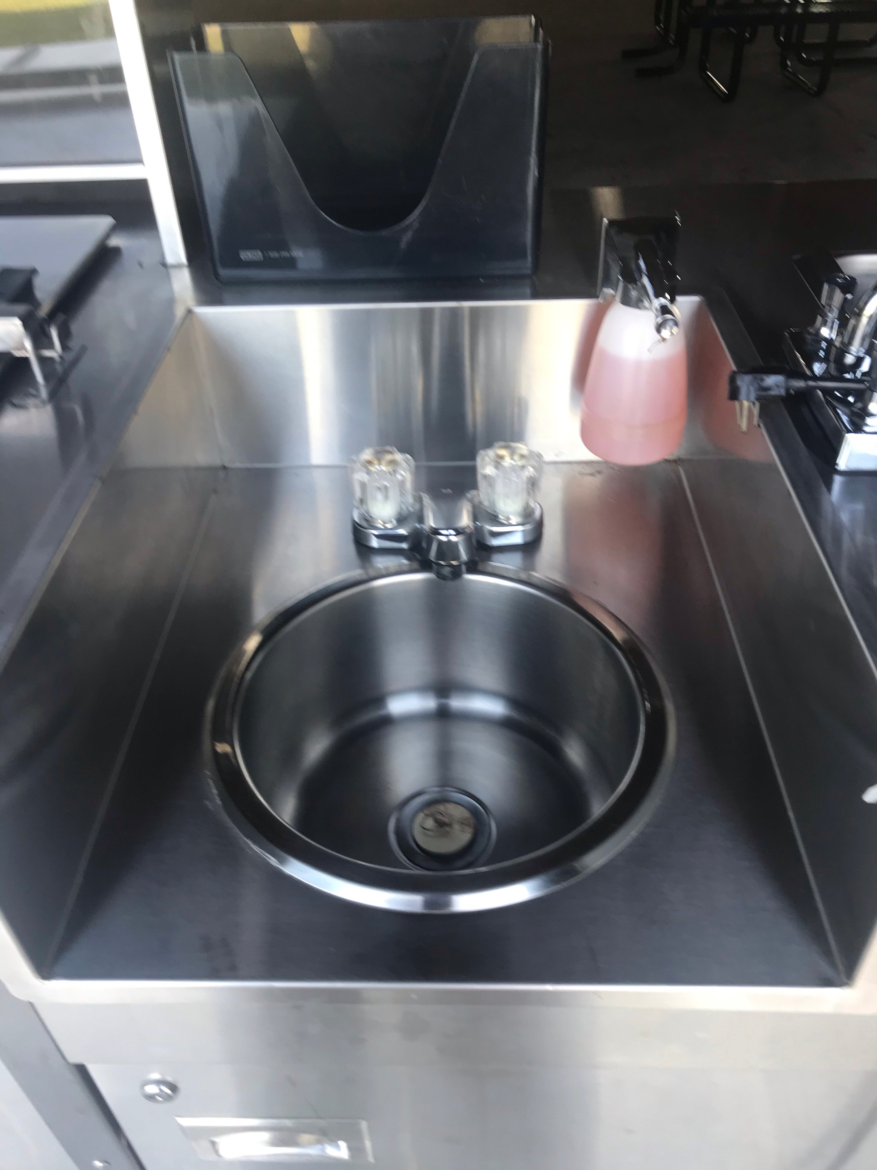 2017 Used Nelson BD6-CE-07 Cold Plate Push Cart with Sinks