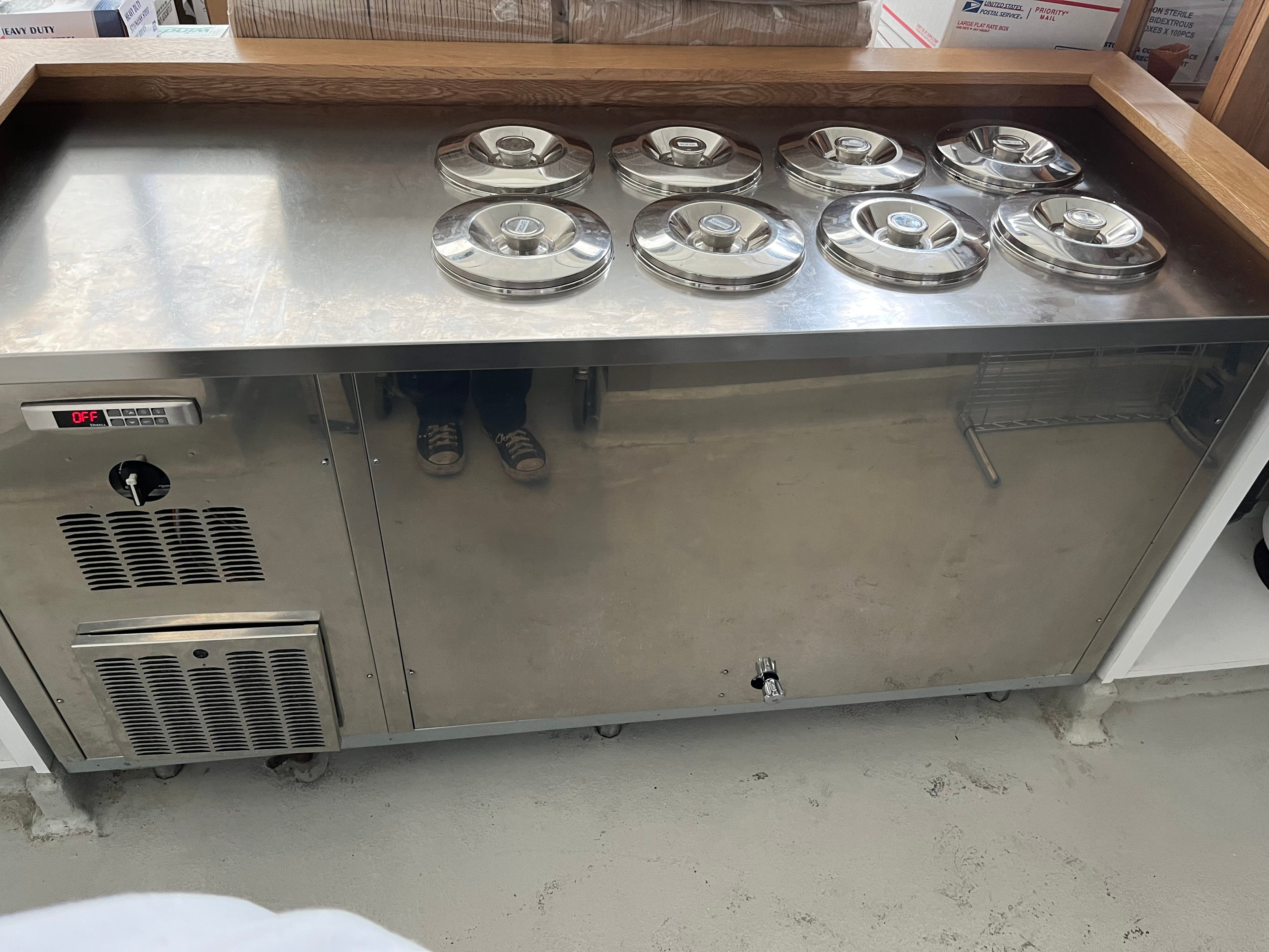 2022 8 flavor Pozzetti Gelato Dip Case