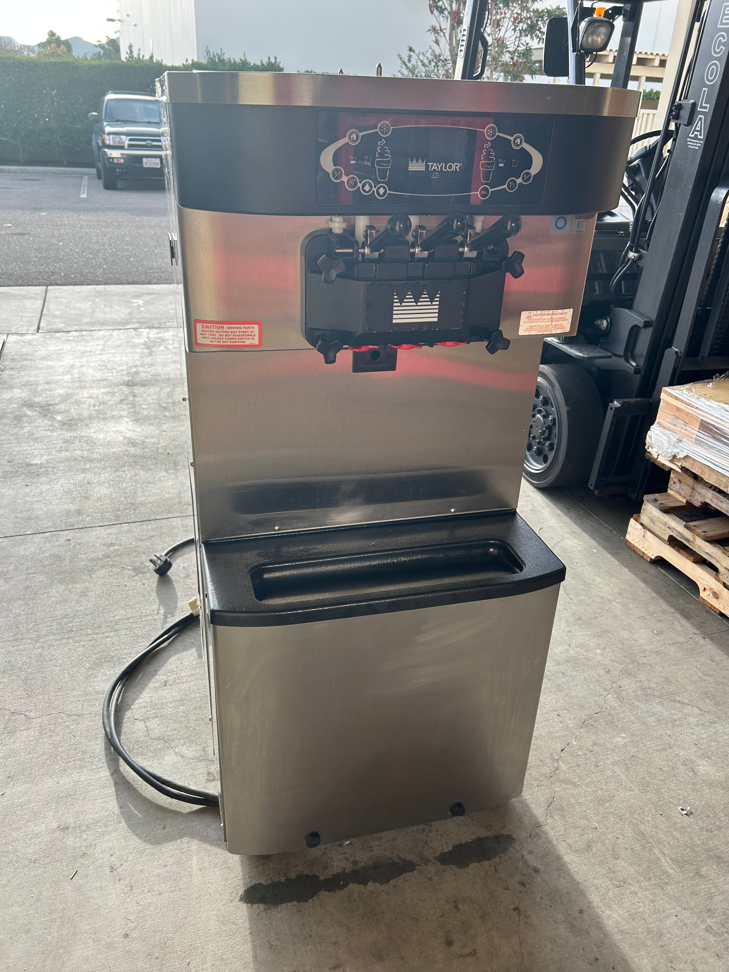 2012 Taylor C713 1PH Air w extended warranty