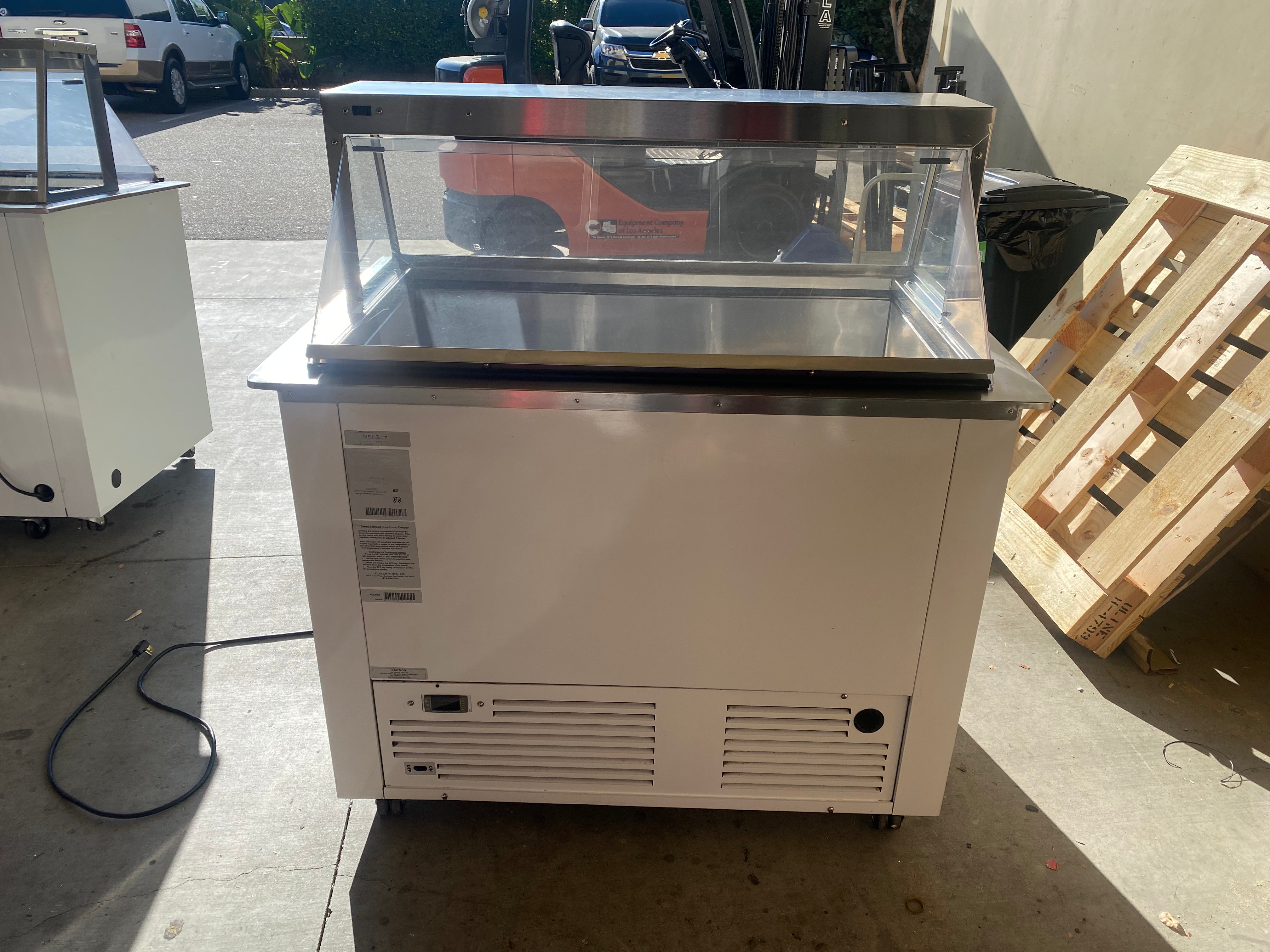 Nelson Dipping Cabinet BD6DIP-RB-W